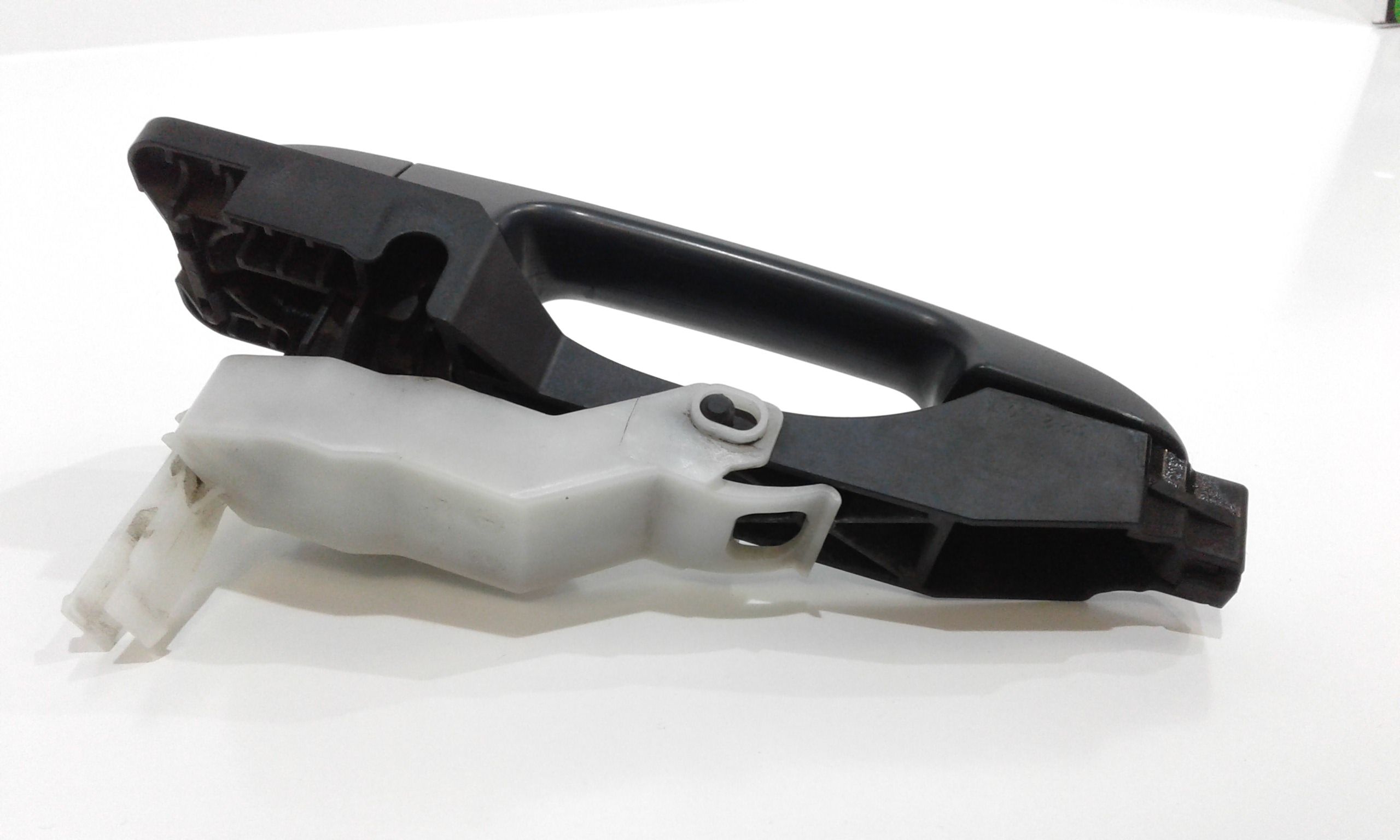 Maniglia esterna Posteriore Sinistra KIA Cee d 1 Serie