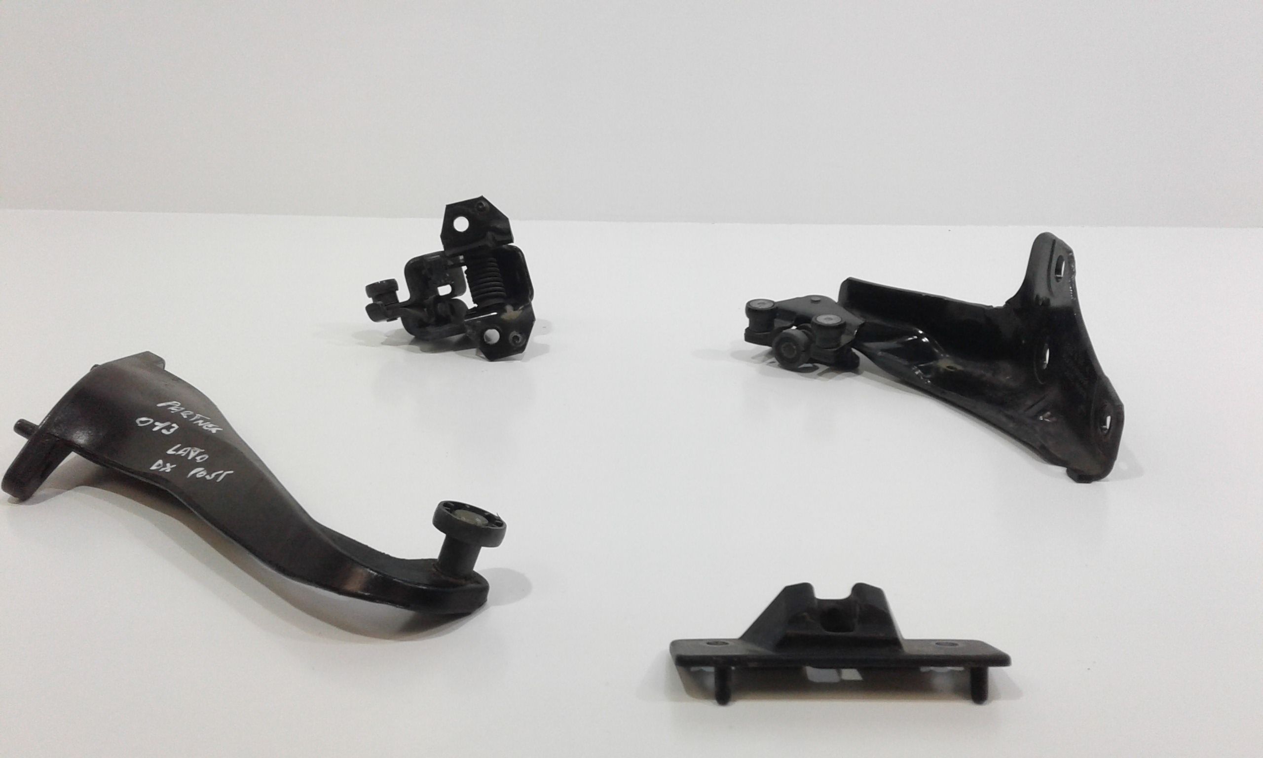 Cerniera portello posteriore DX passeggero PEUGEOT Partner 3 Serie