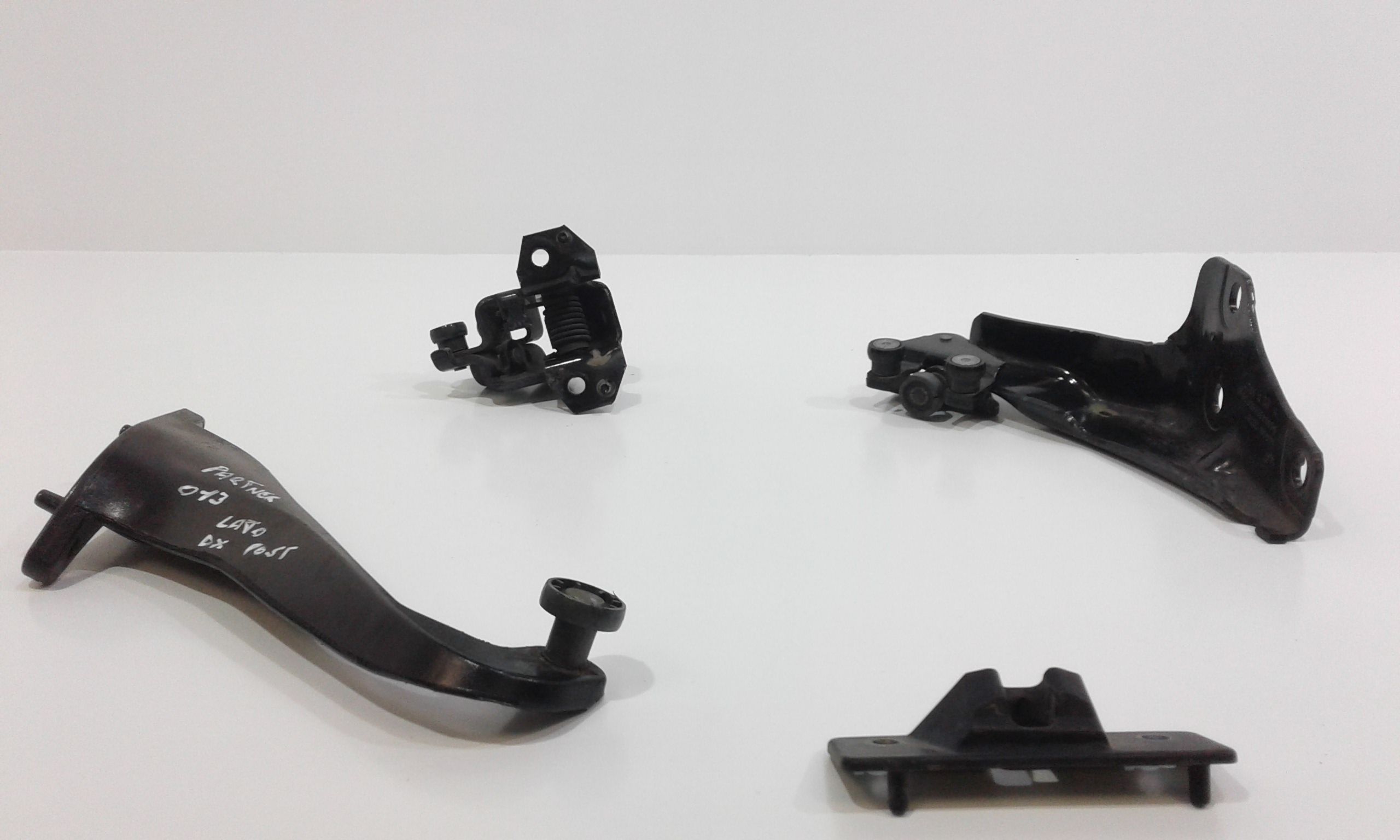 Cerniera portello posteriore DX passeggero PEUGEOT Partner 3 Serie