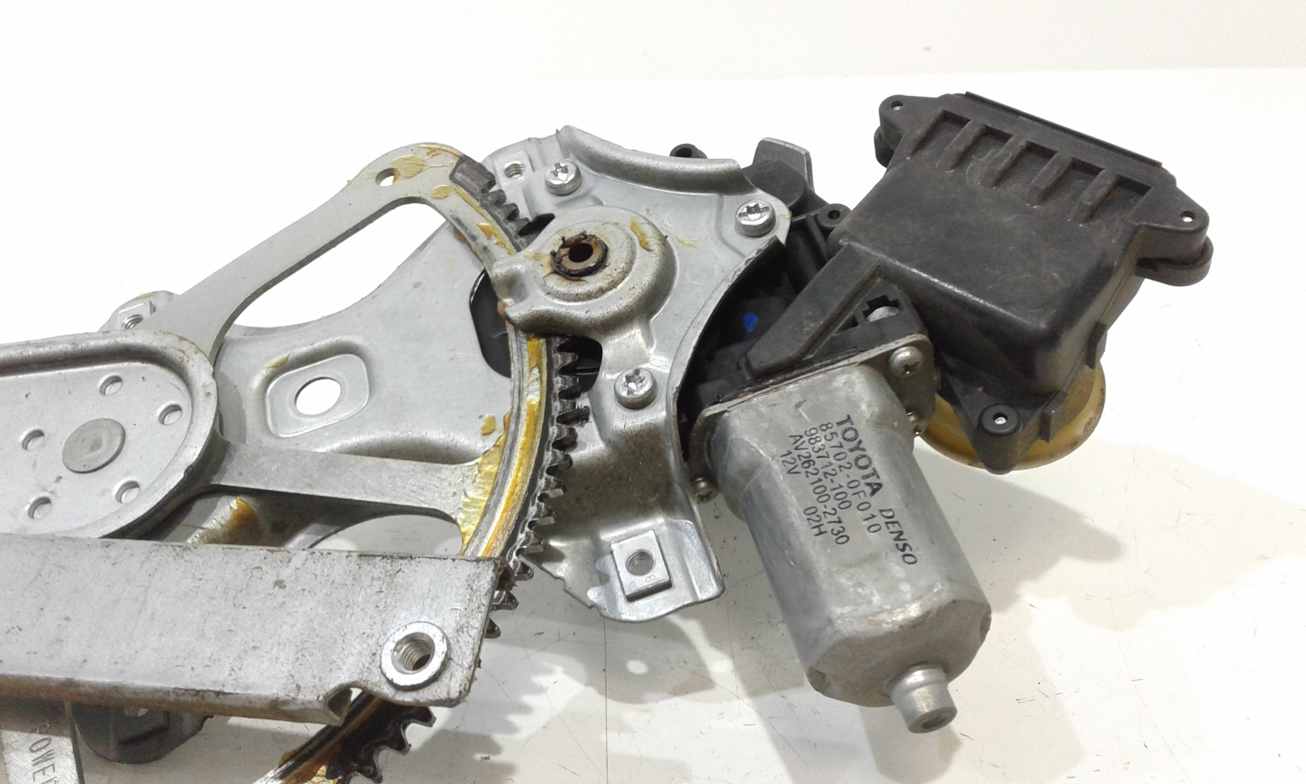 Cremagliera anteriore sinistra Guida TOYOTA Yaris 3 Serie