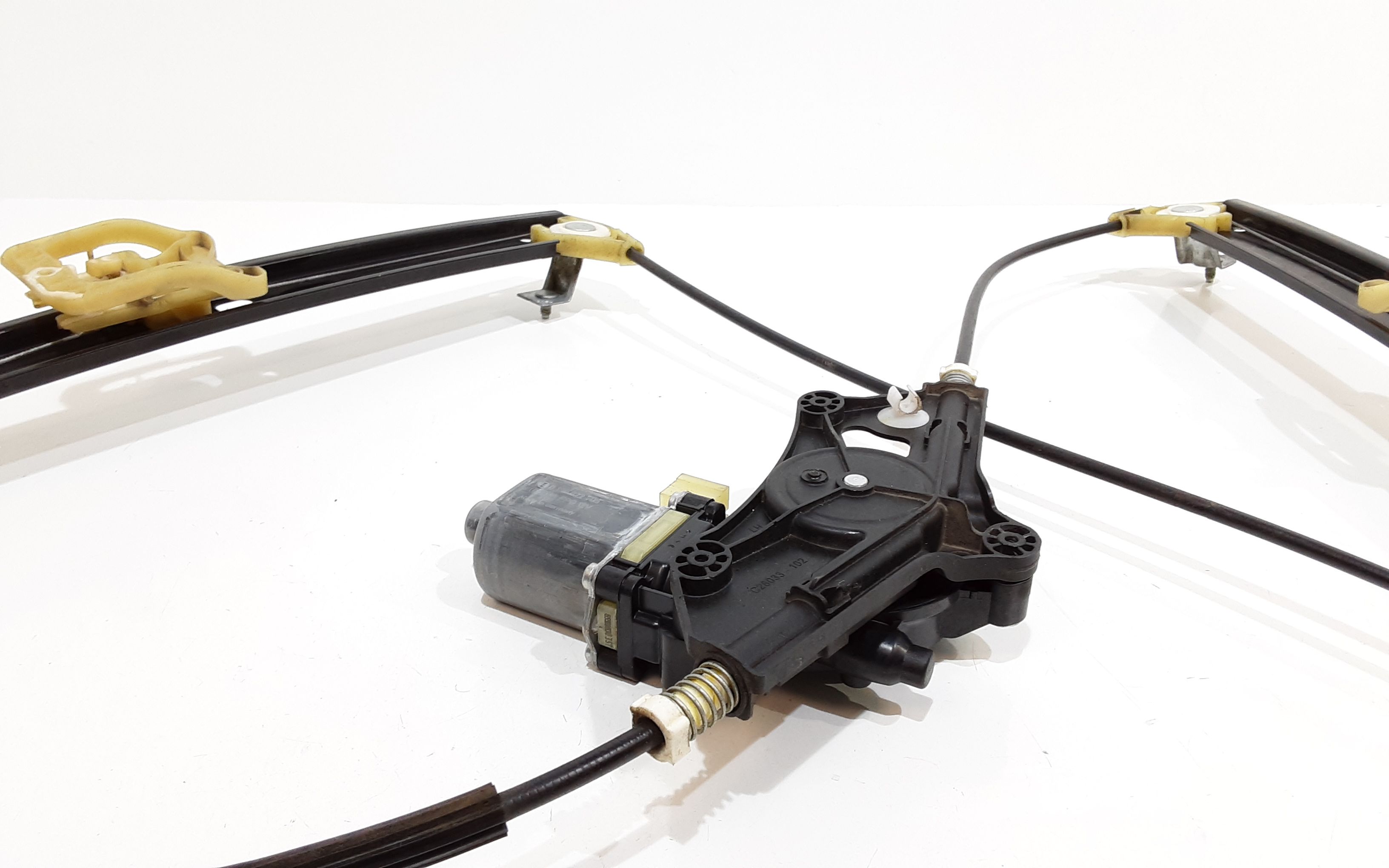 Cremagliera anteriore sinistra Guida AUDI A4 Avant (8W5)