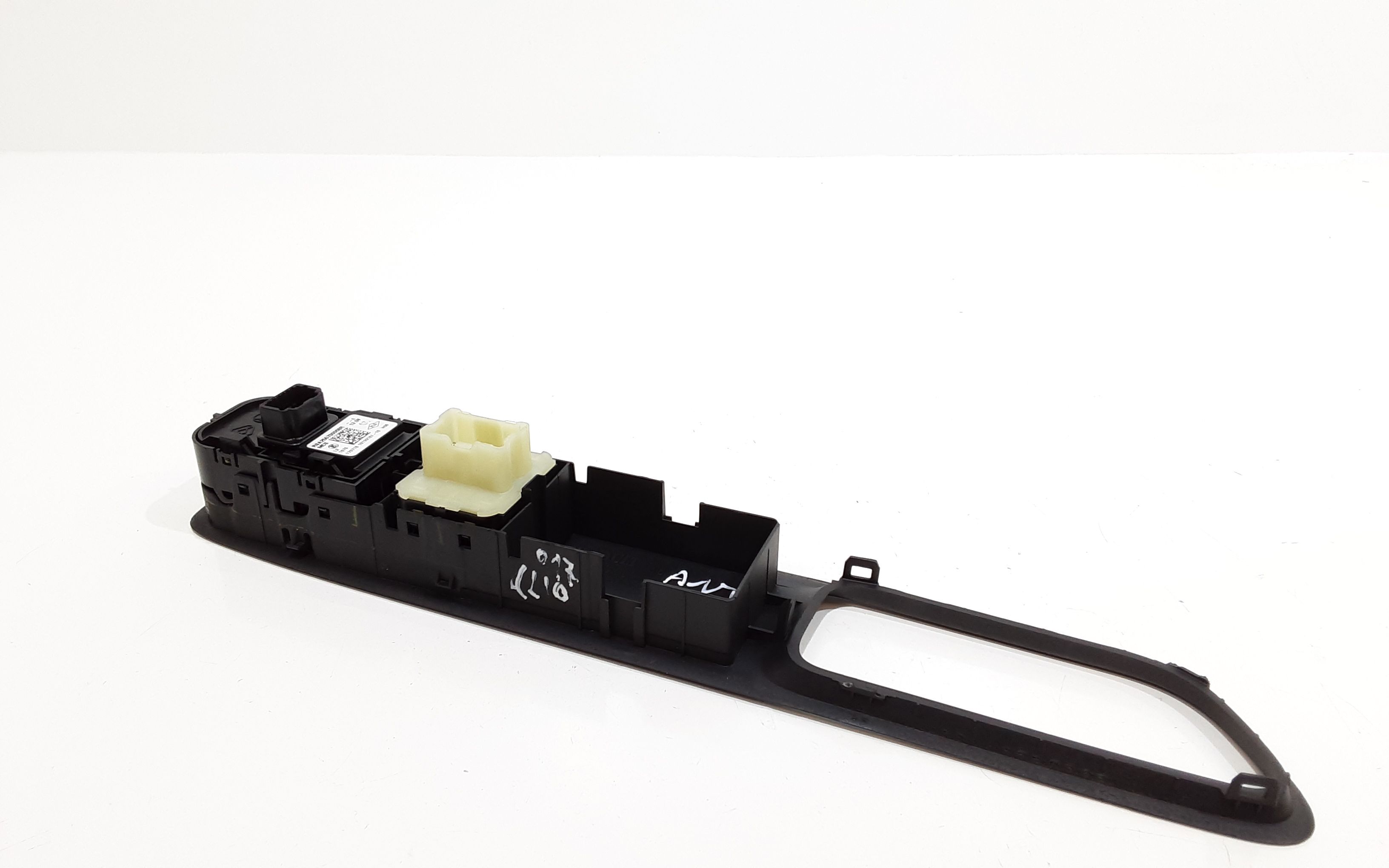 Pulsantiera Anteriore Sinistra Guida RENAULT Clio Serie IV (12>19)