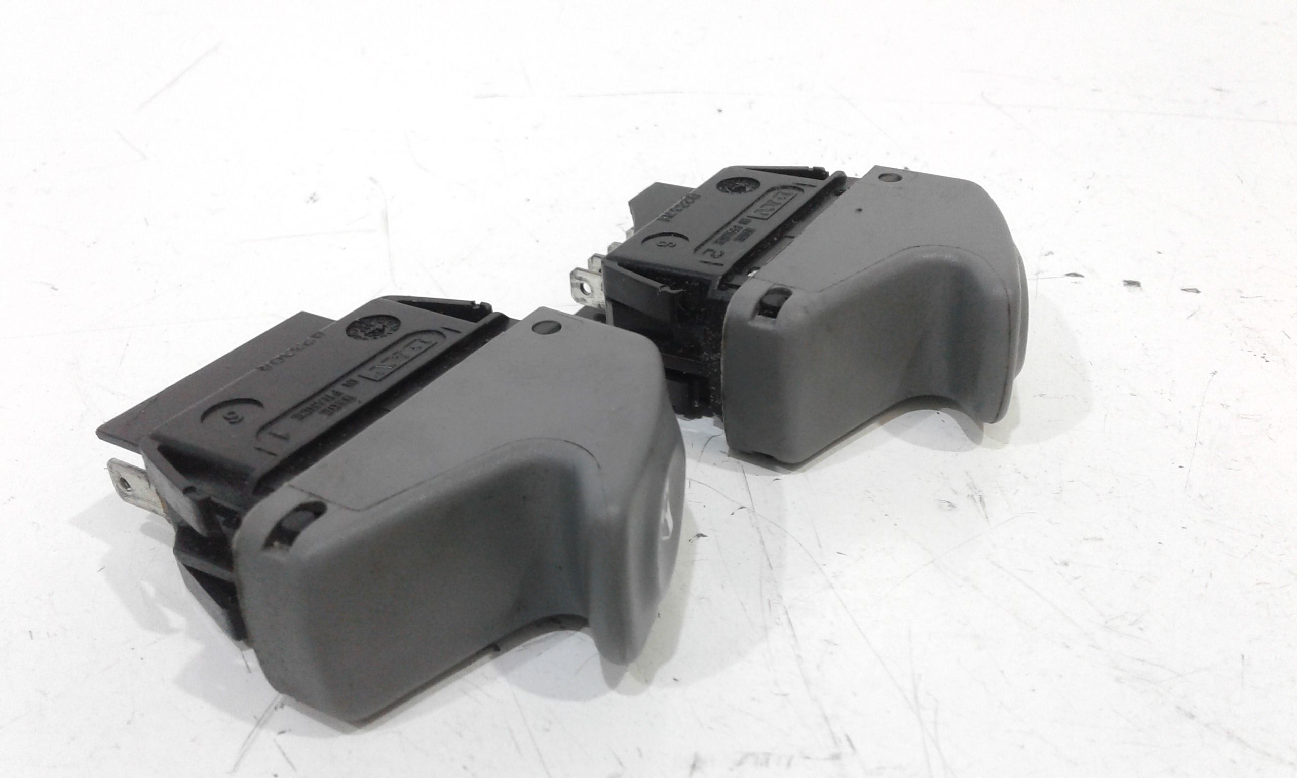 Pulsantiera Anteriore Sinistra Guida RENAULT Scenic Serie (99>03)