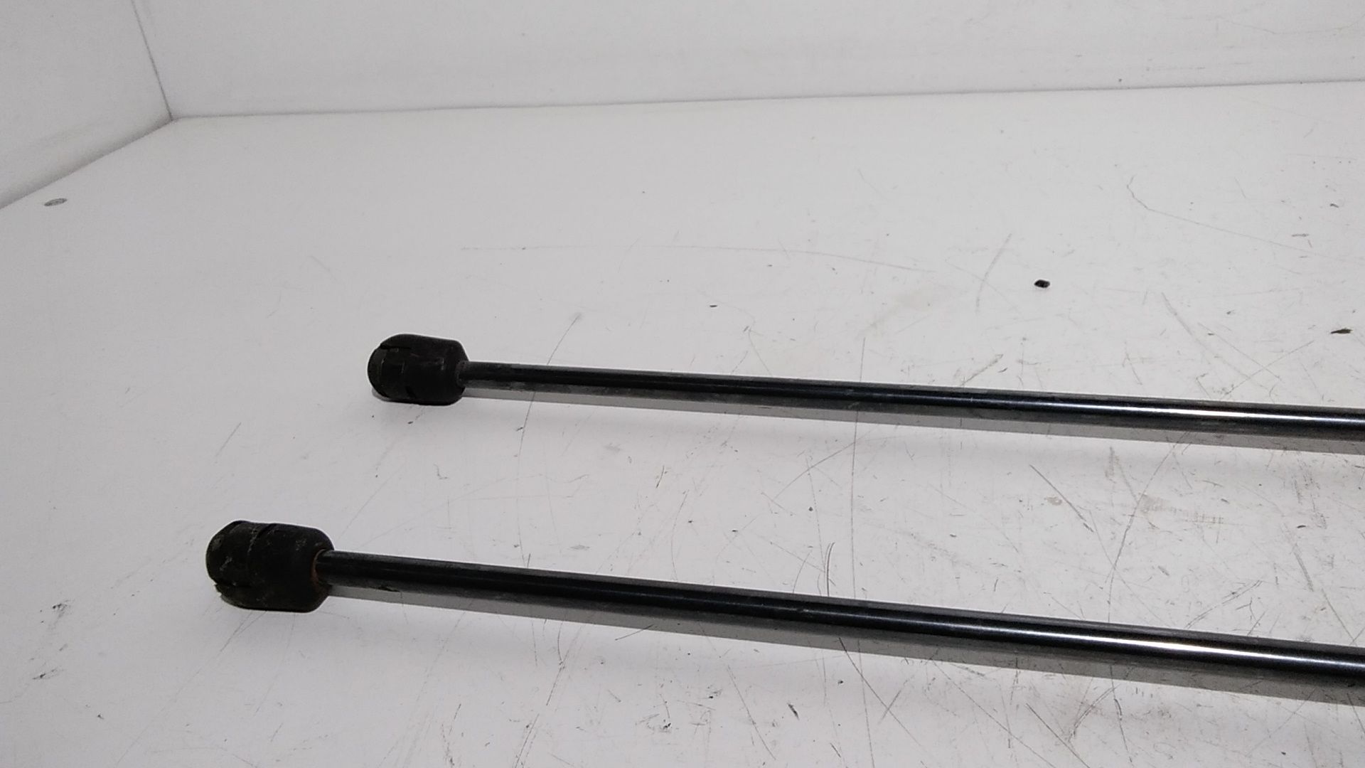 Pistoncini cofano Post. TOYOTA IQ 1 Serie