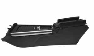 Tunnel centrale per Mercedes GLA (2020 - )