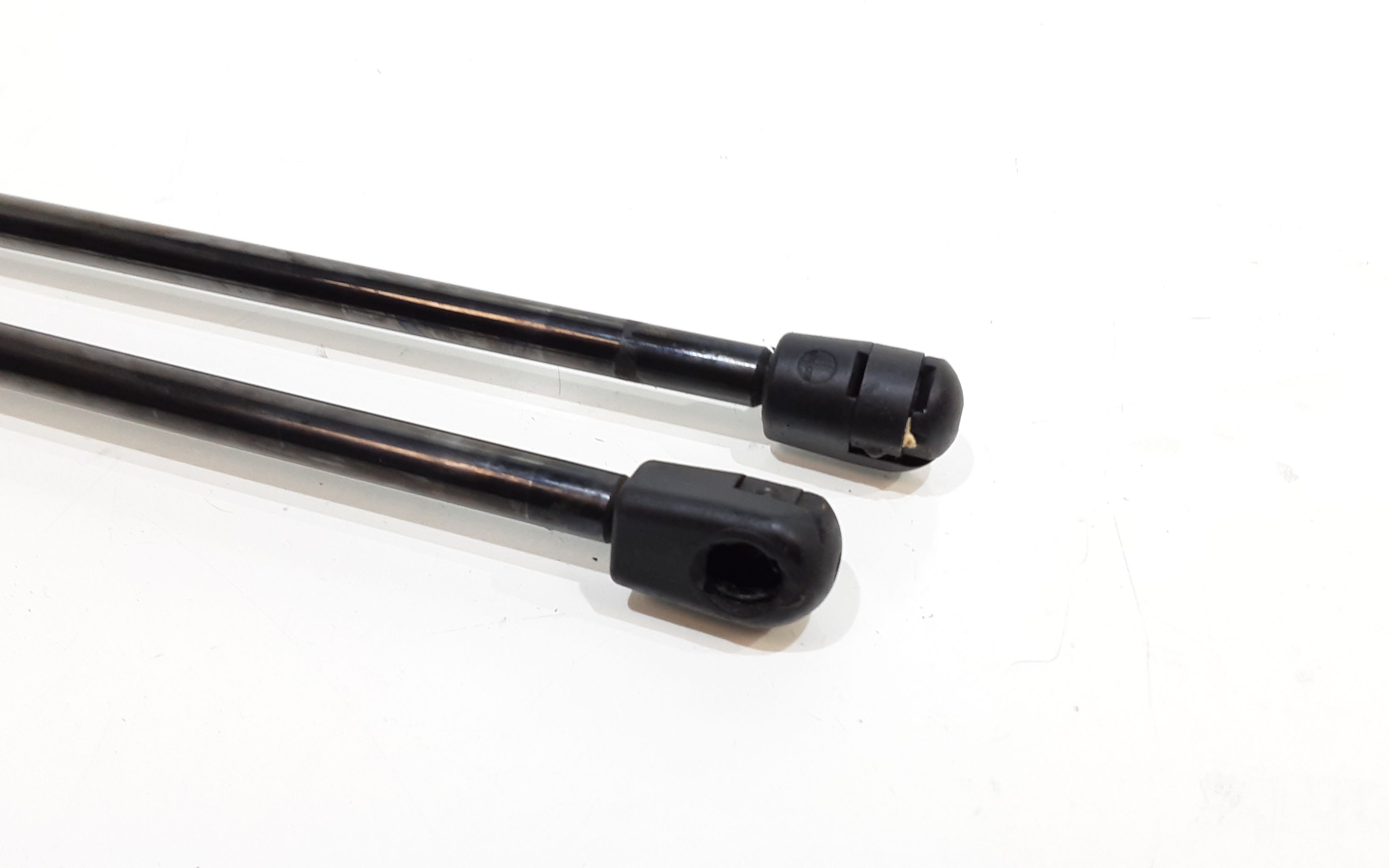 Pistoncini cofano Post. FORD Kuga Serie (16>)