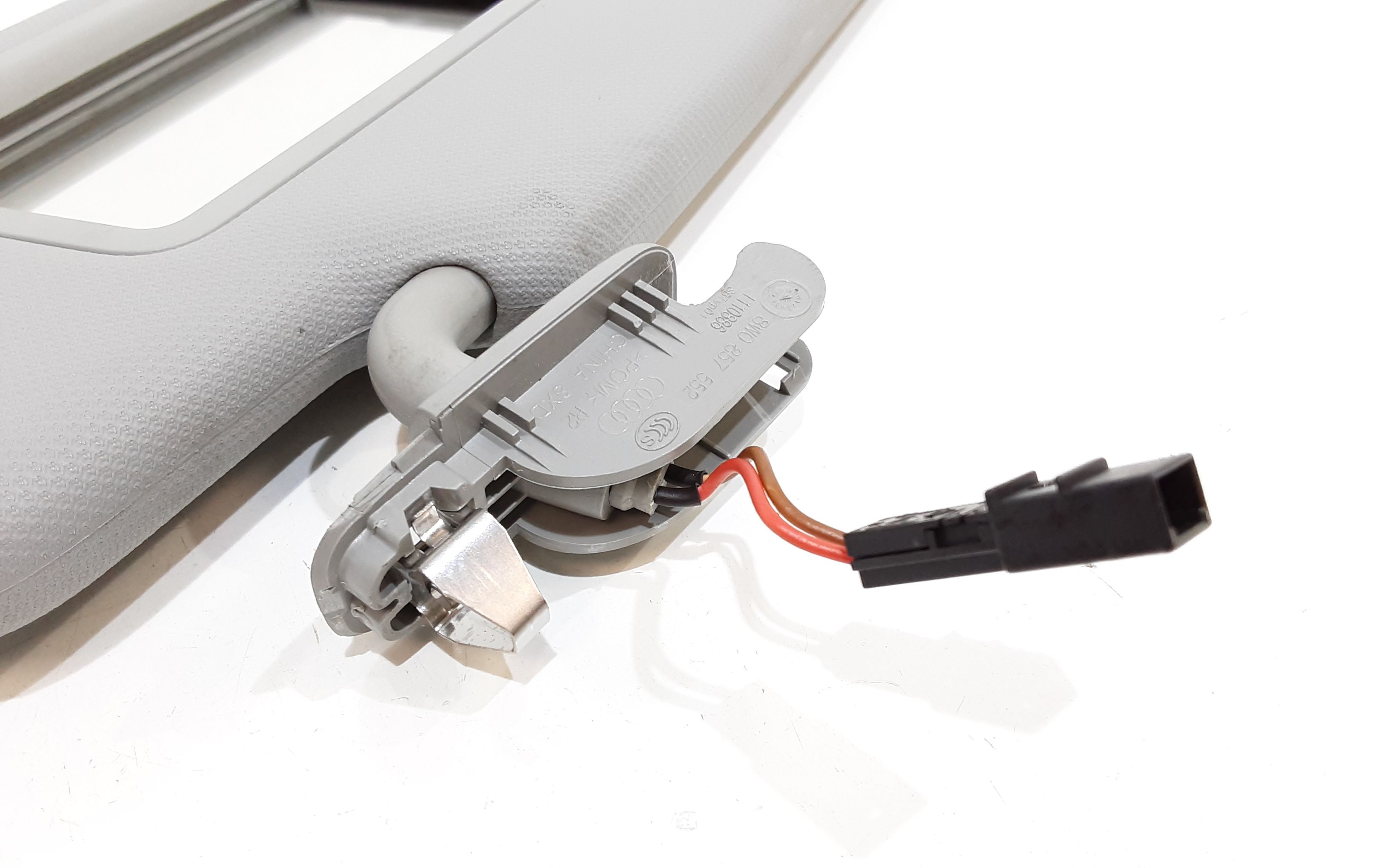 Parasole aletta Lato Passeggero AUDI A4 Avant (8W5)