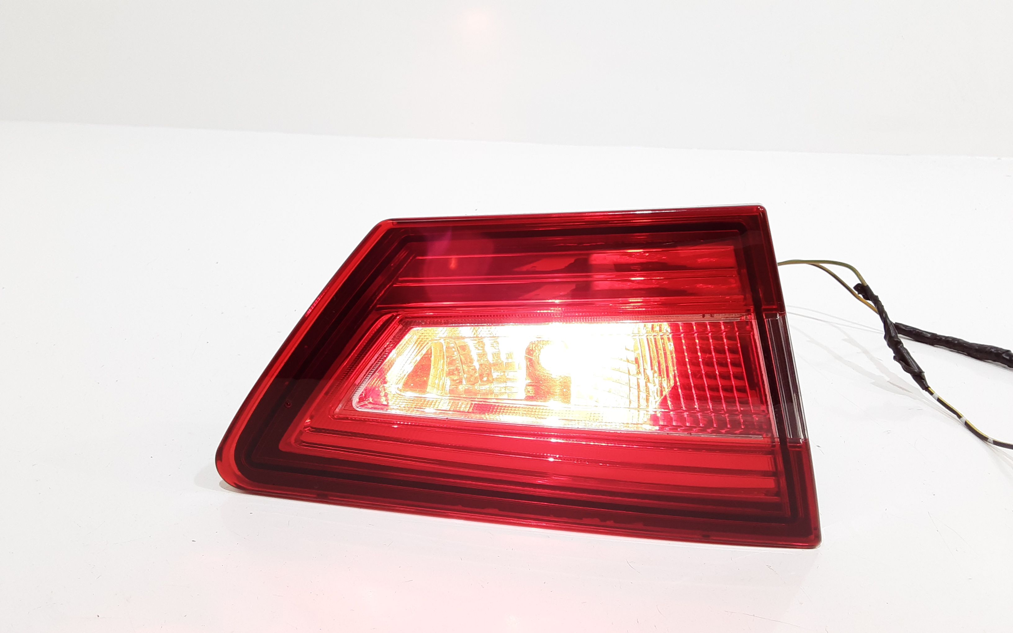 Stop Posteriore Sinistro Integrato nel Portello RENAULT Clio Serie IV (12>19)