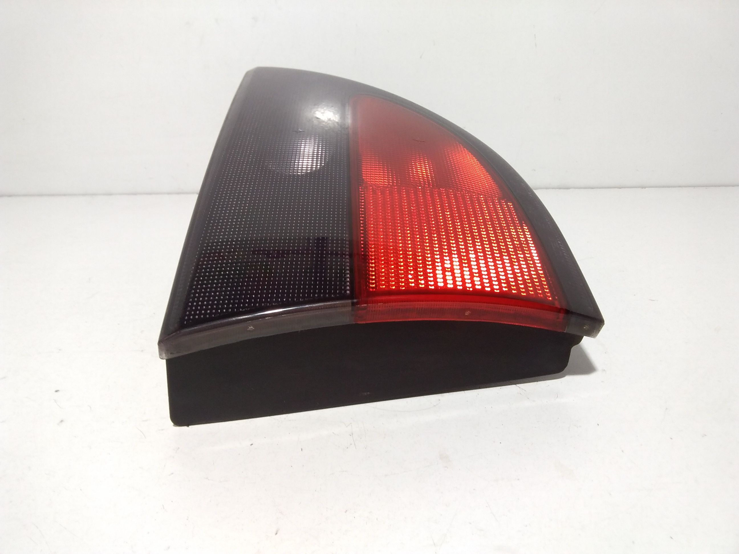 Stop Posteriore Sinistro Integrato nel Portello RENAULT Megane l Serie (99>02)