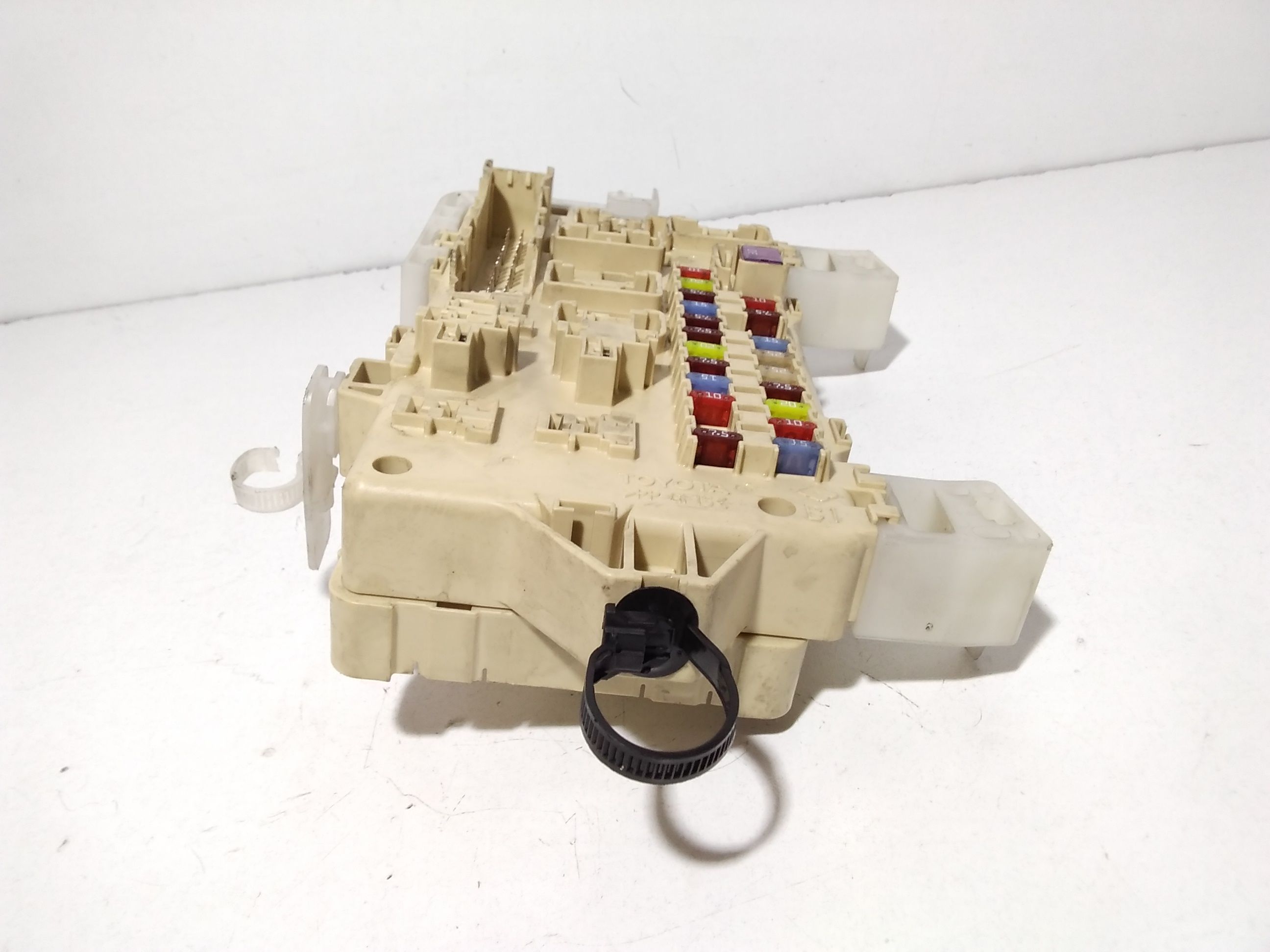 Centralina Porta Fusibili TOYOTA Corolla Verso 2 Serie