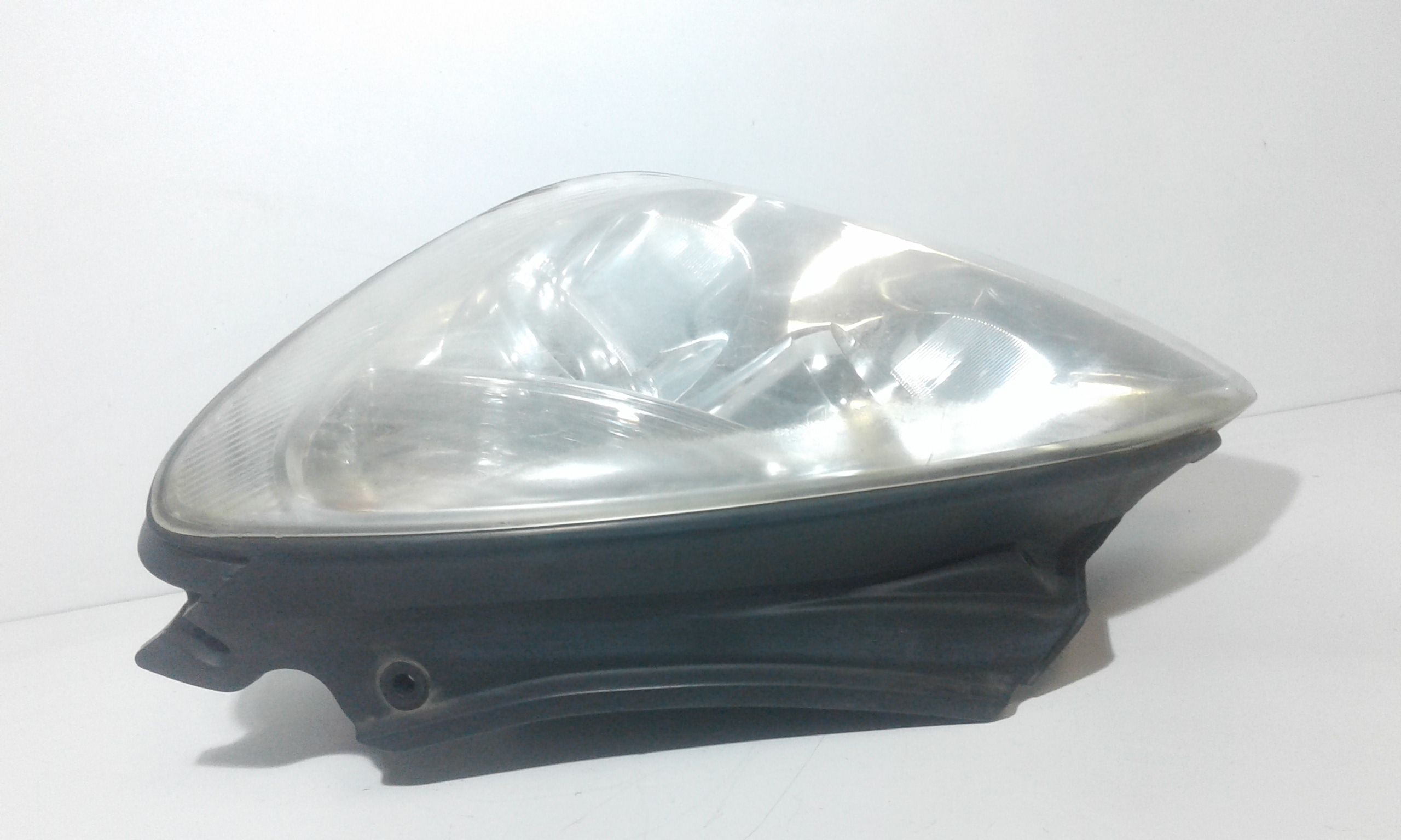 Faro anteriore Sinistro Guida KIA Carens 2 Serie