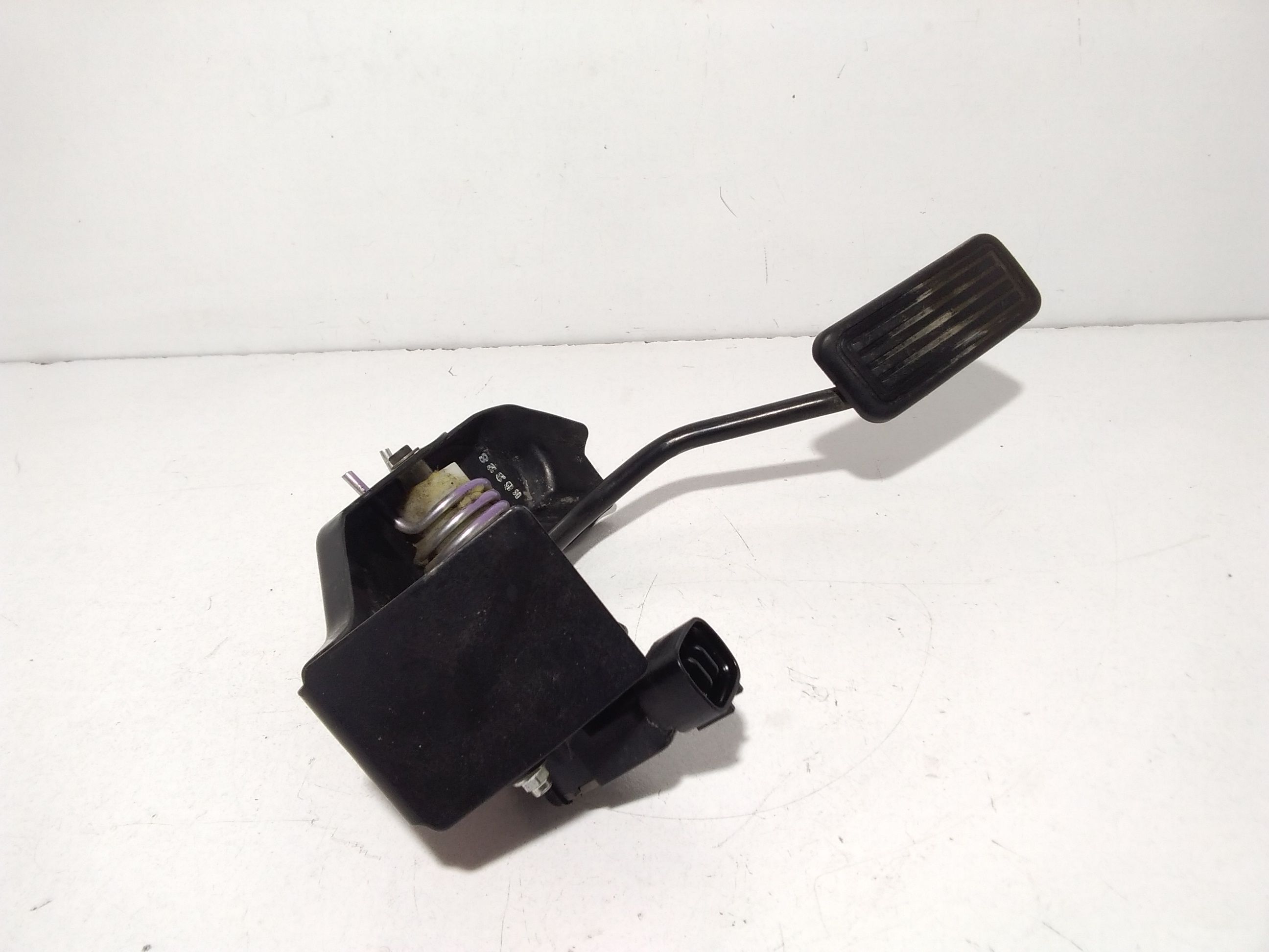 Pedale acceleratore TOYOTA Avensis S. Wagon 2 Serie