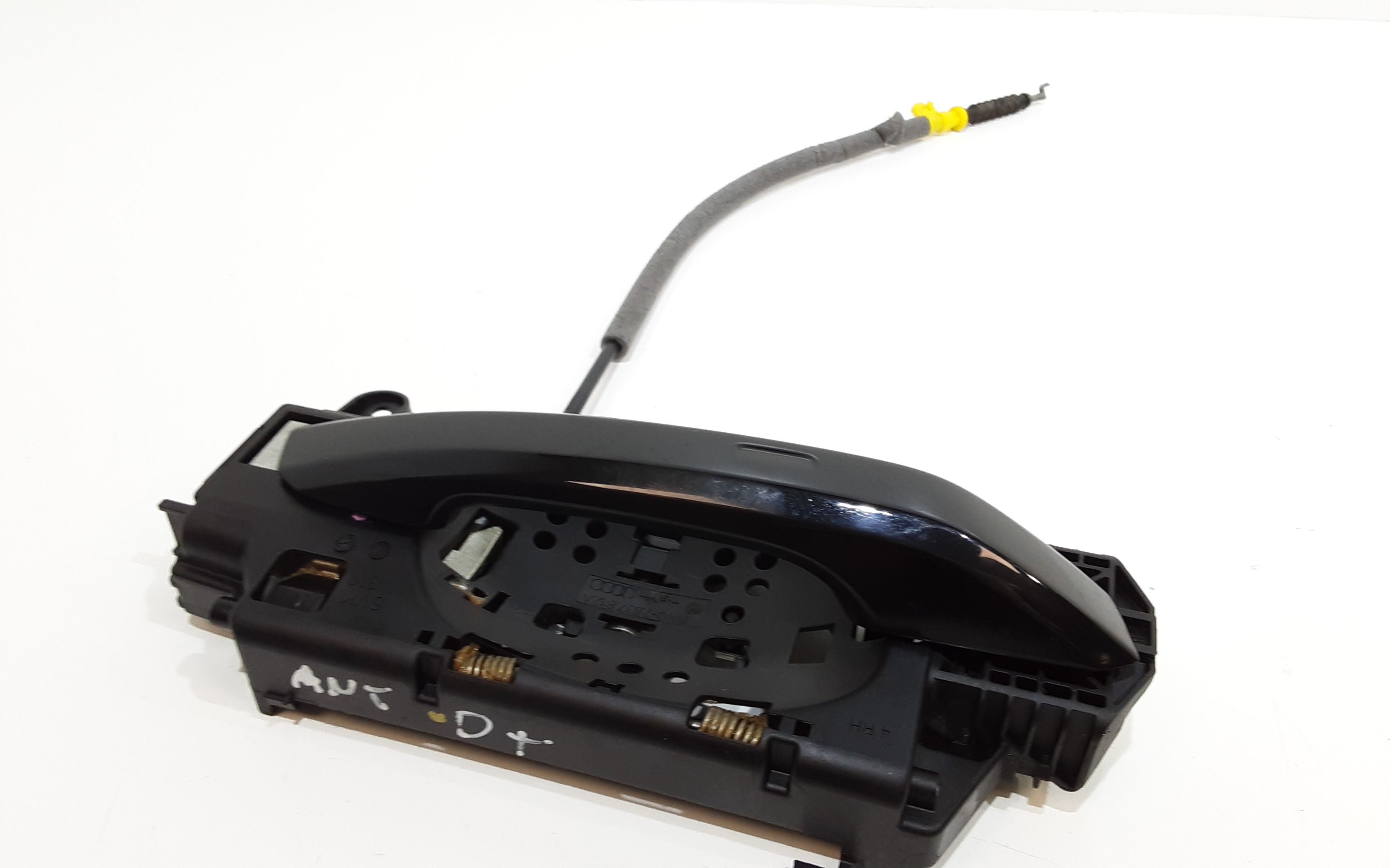 Maniglia esterna Anteriore Destra AUDI A4 Avant (8W5)