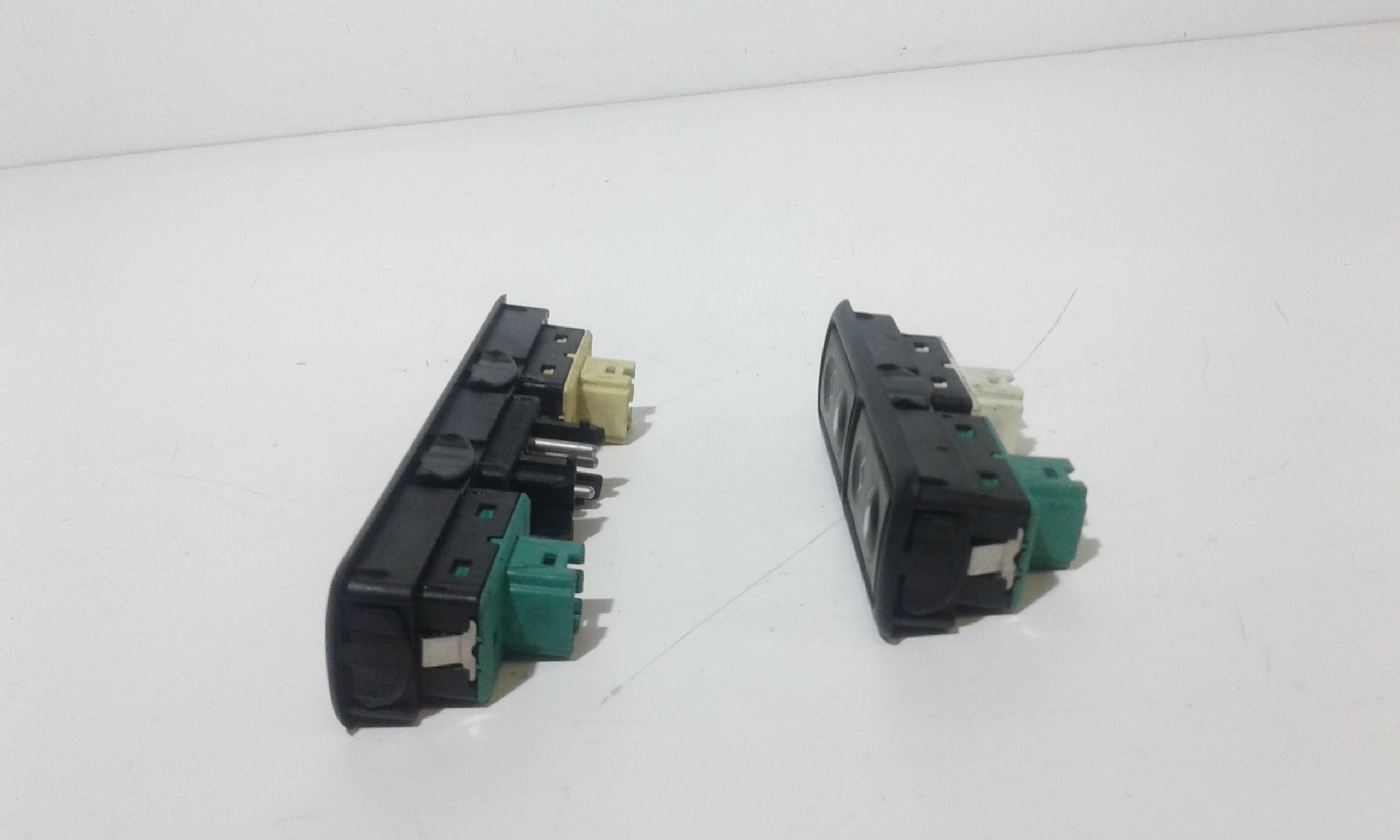 Pulsantiera Centrale BMW Serie 3 E36 Berlina