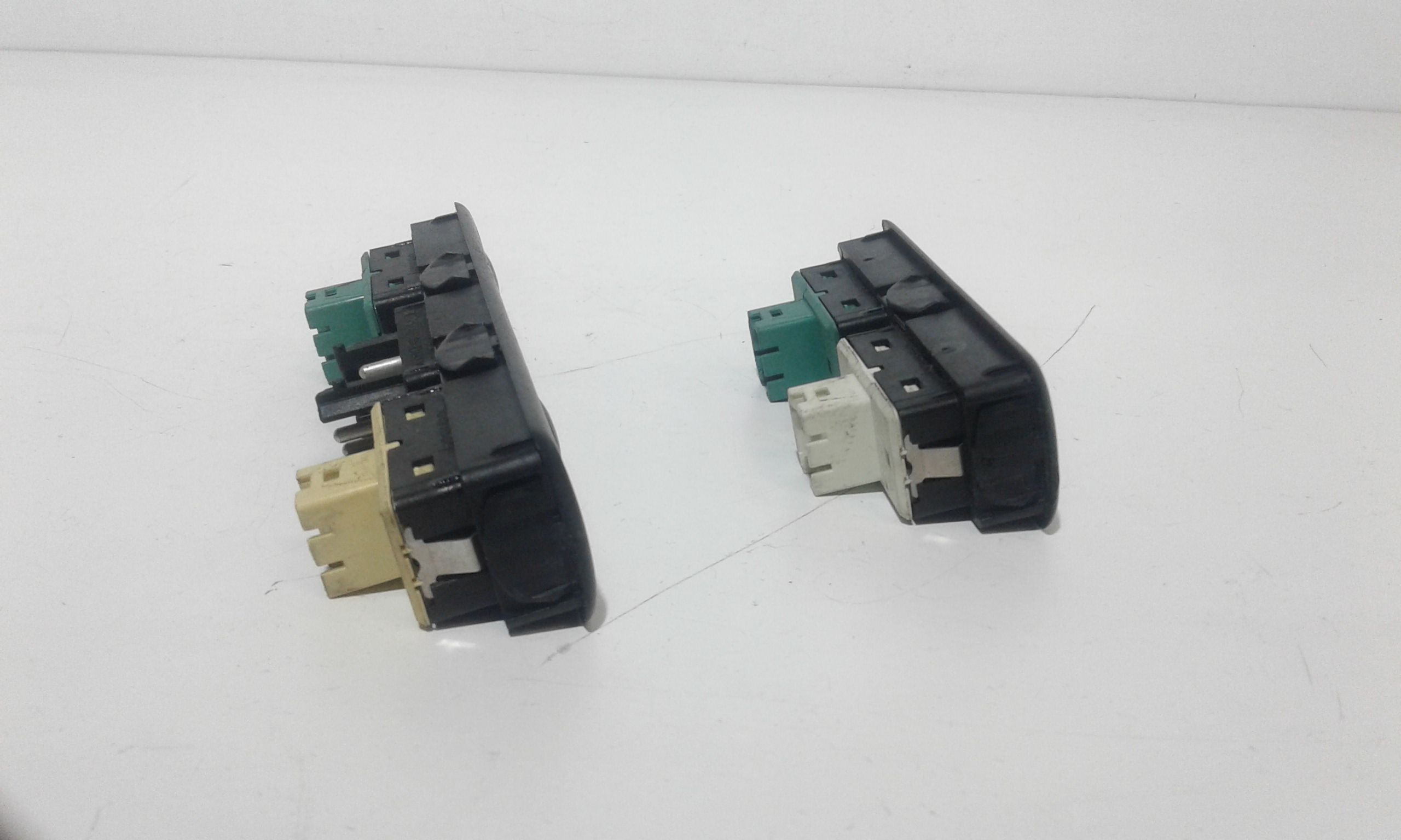 Pulsantiera Centrale BMW Serie 3 E36 Berlina