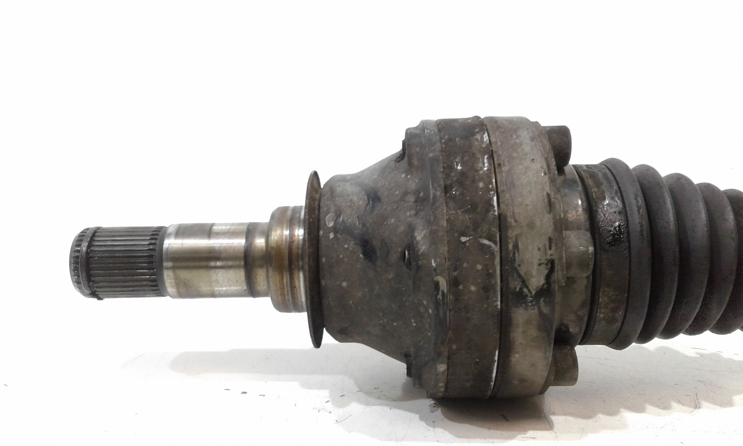 Semiasse anteriore Sinistro VOLKSWAGEN Touareg 1 Serie