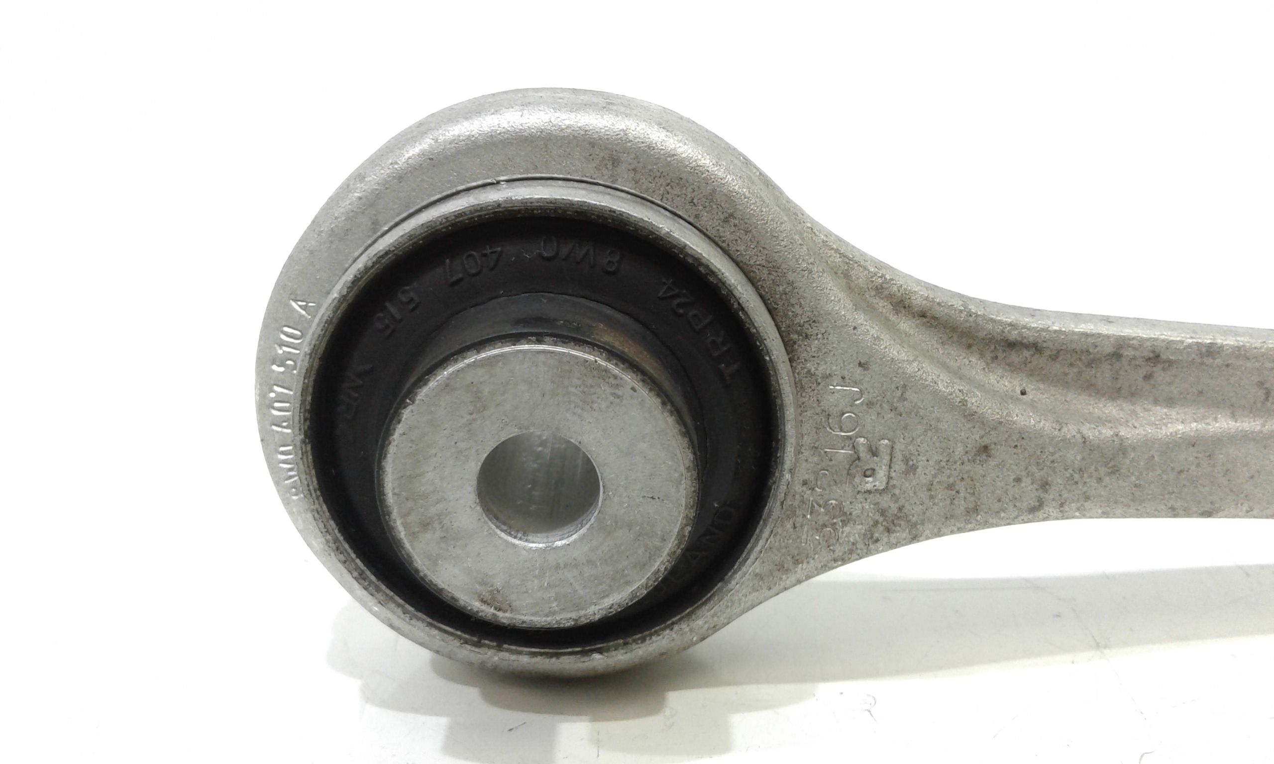 Braccio Oscillante anteriore destro AUDI A4 Avant (8W5)