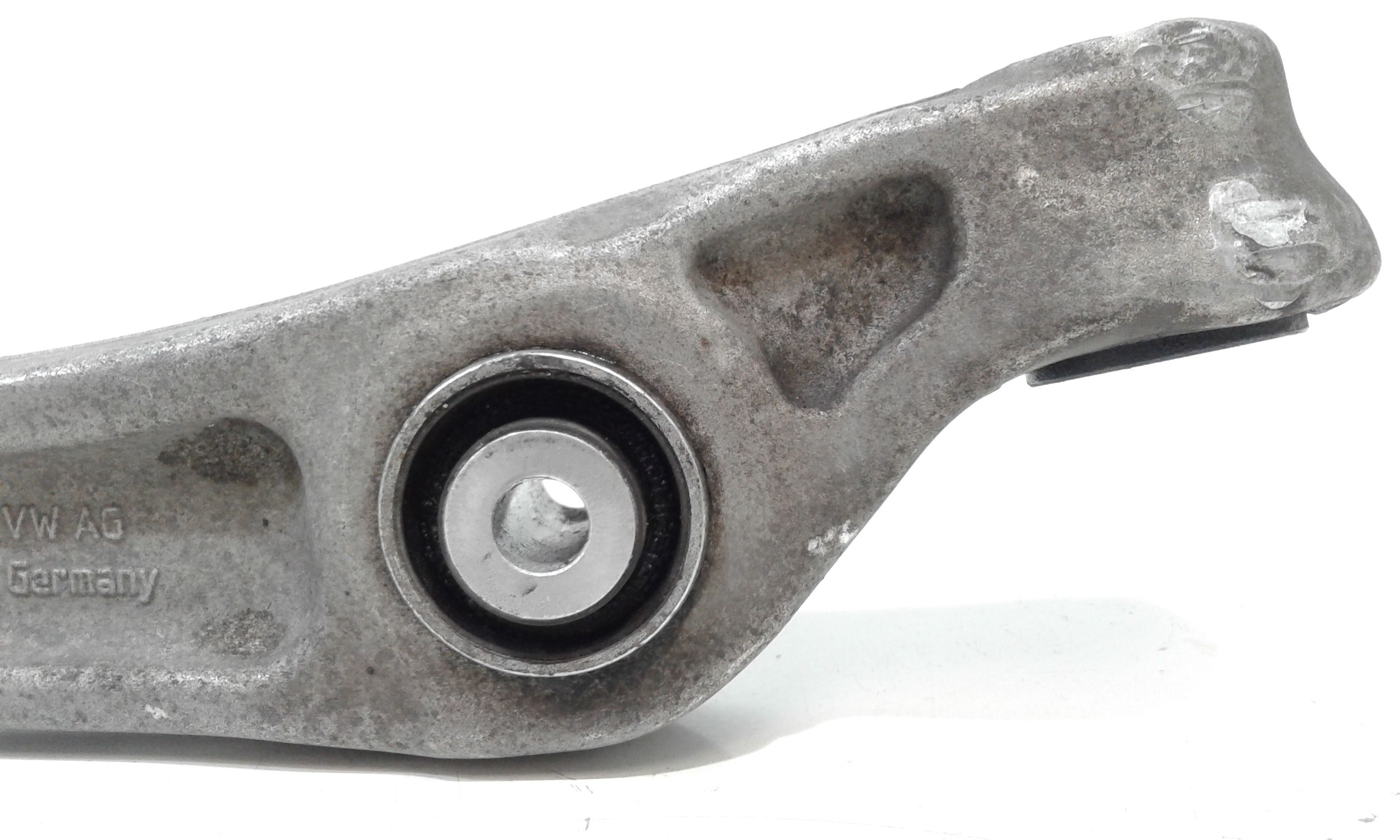 Braccio Oscillante anteriore destro AUDI A4 Avant (8W5)