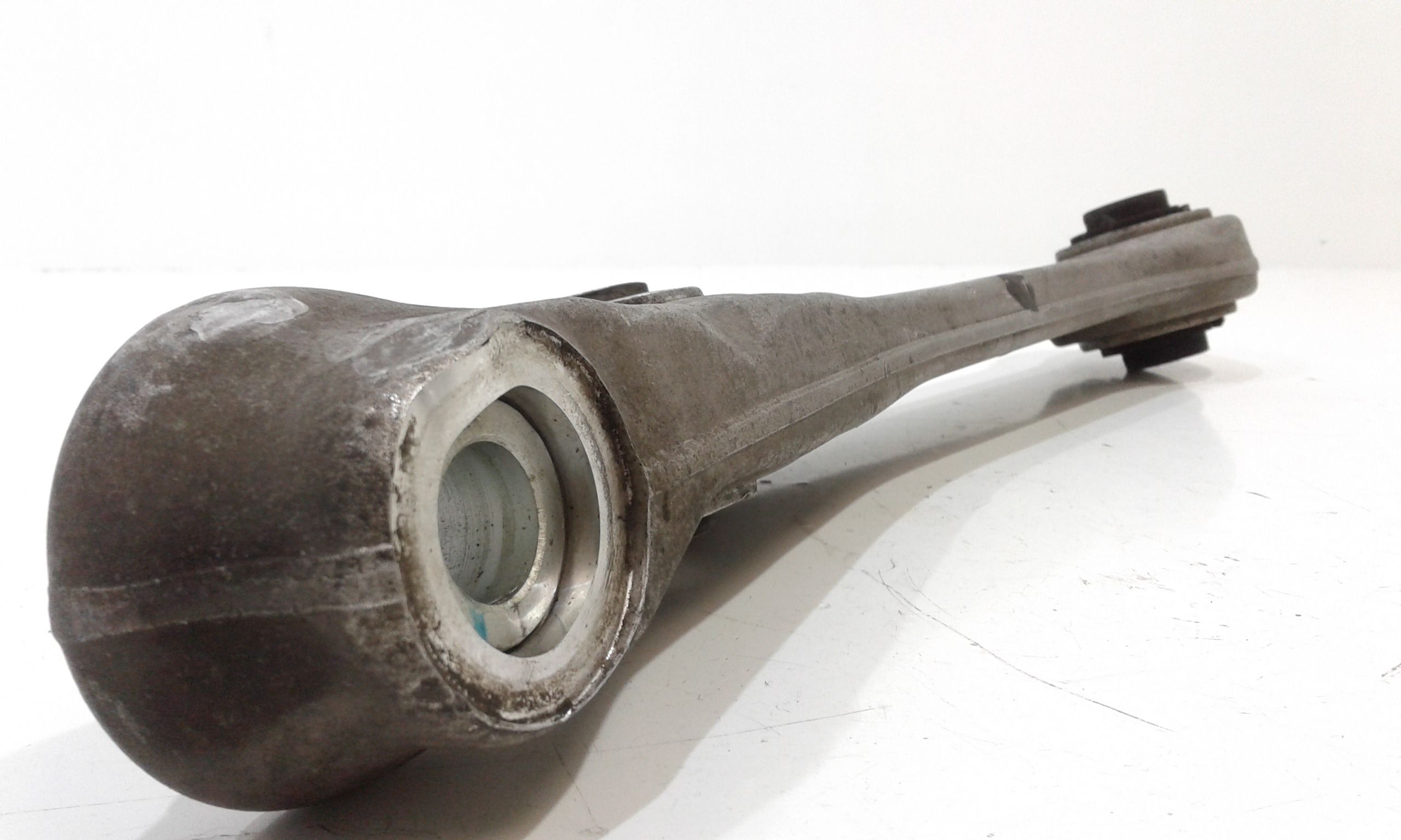 Braccio Oscillante anteriore destro AUDI A4 Avant (8W5)