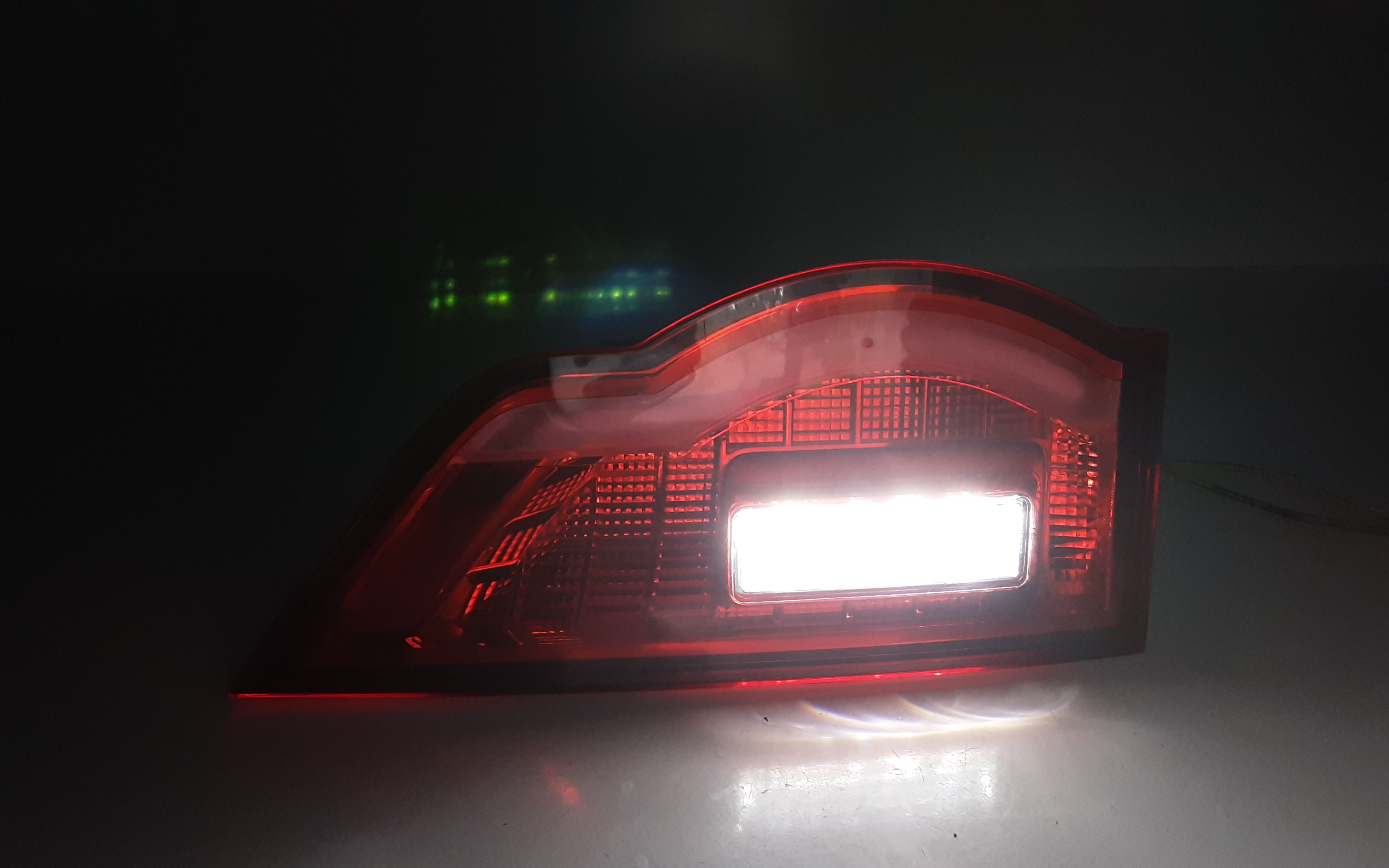 Stop Posteriore Sinistro Integrato nel Portello JAGUAR F-Pace Serie (16>)