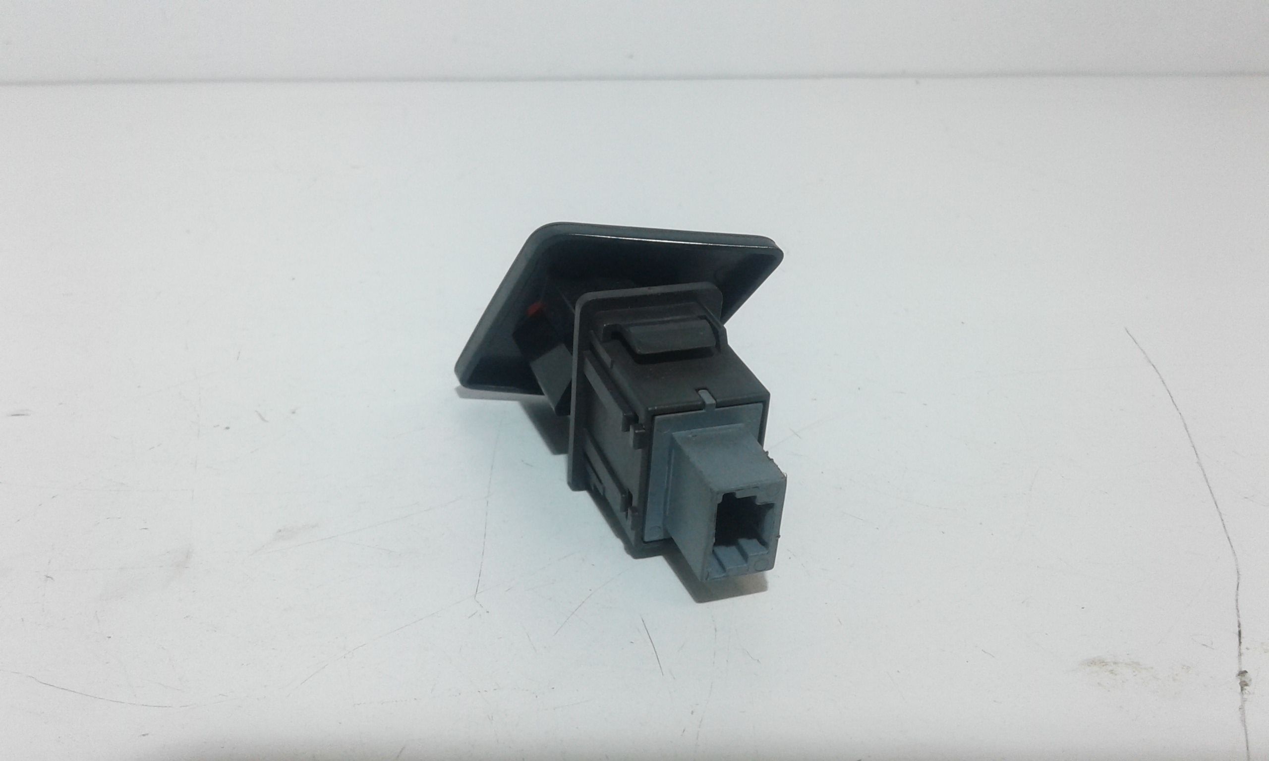 Pulsante luci di emergenza TOYOTA Yaris 3 Serie