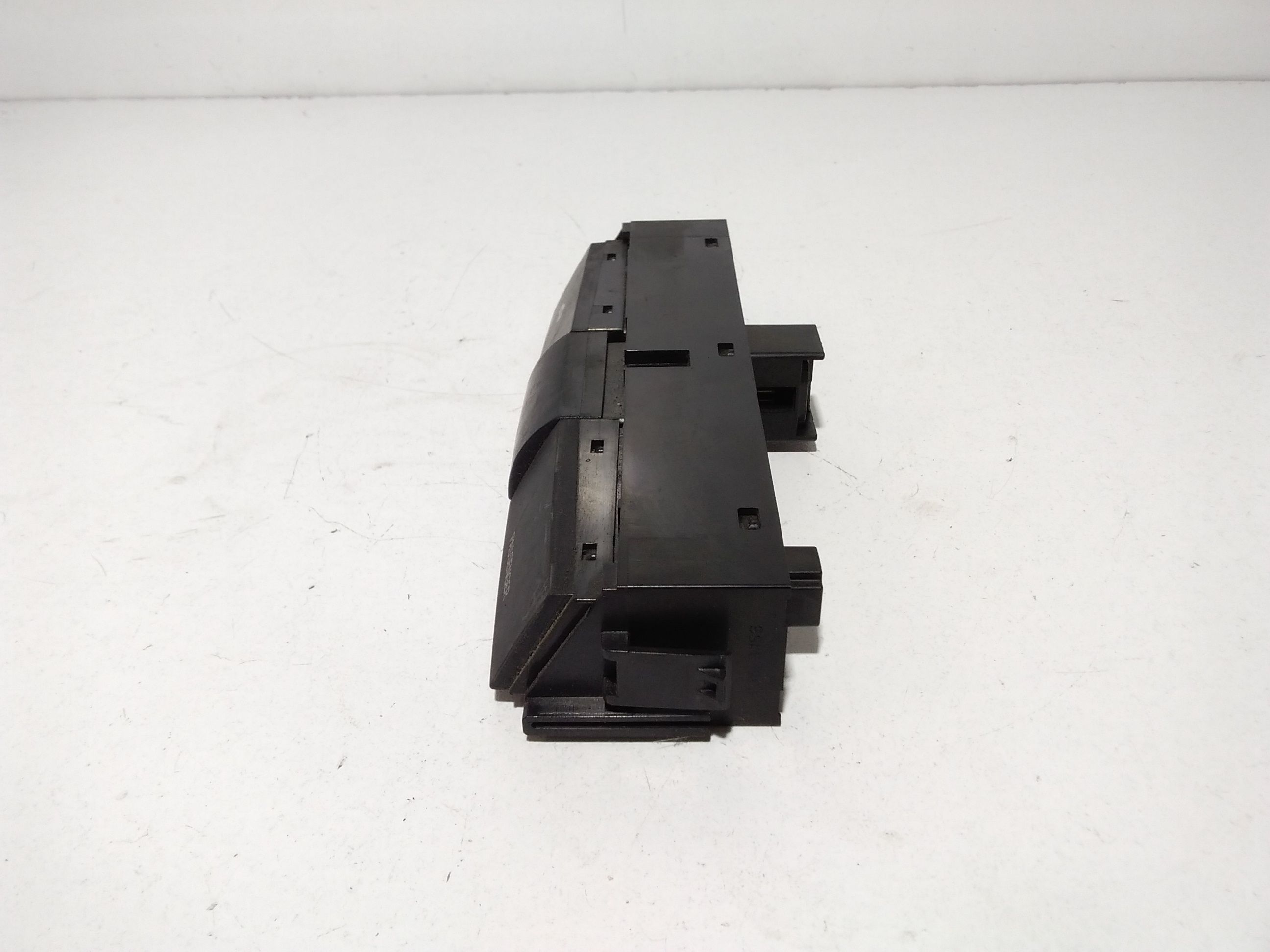 Pulsante luci di emergenza TOYOTA Corolla Verso 2 Serie