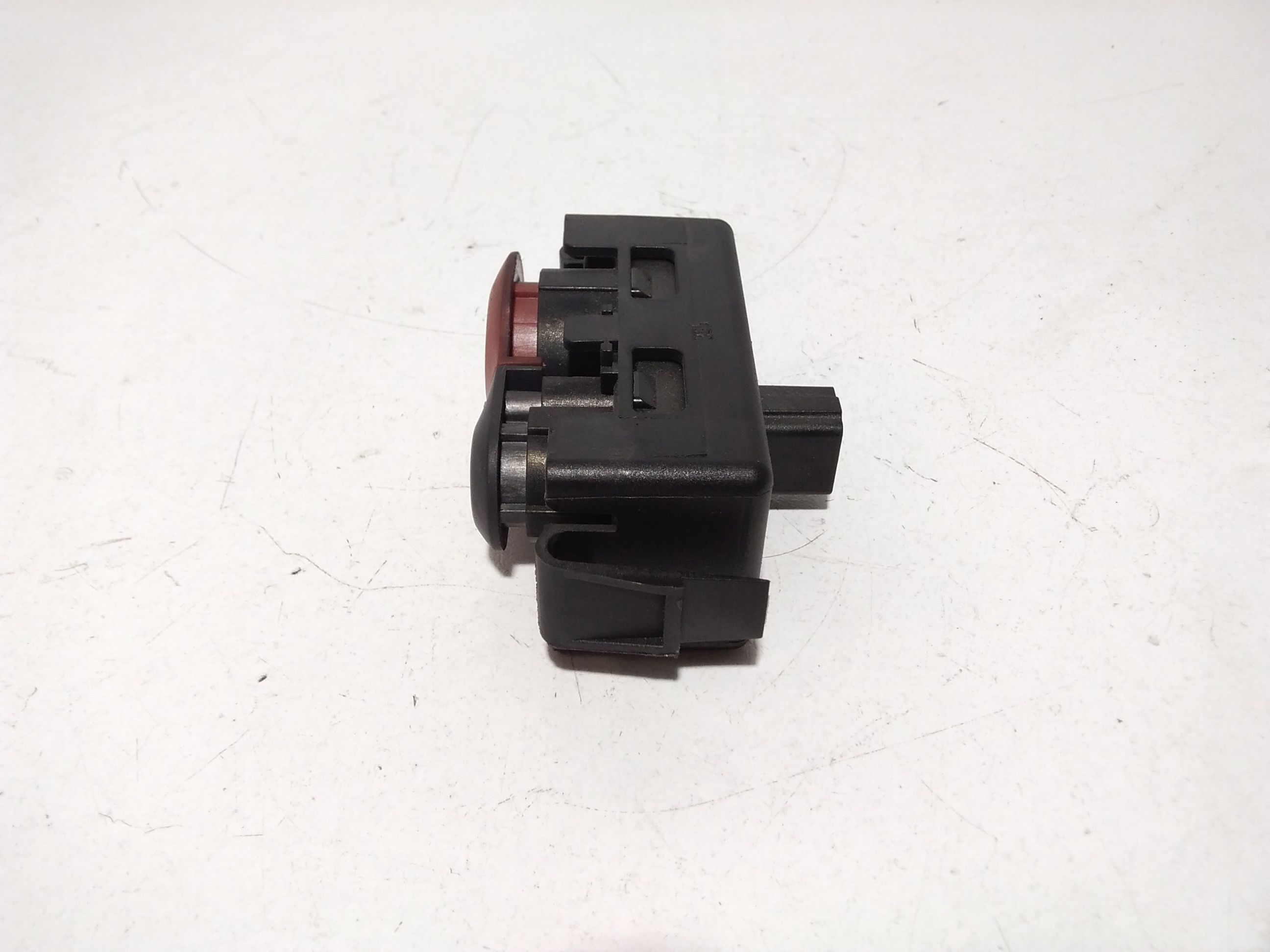 Pulsante luci di emergenza RENAULT Clio Serie (04>08)