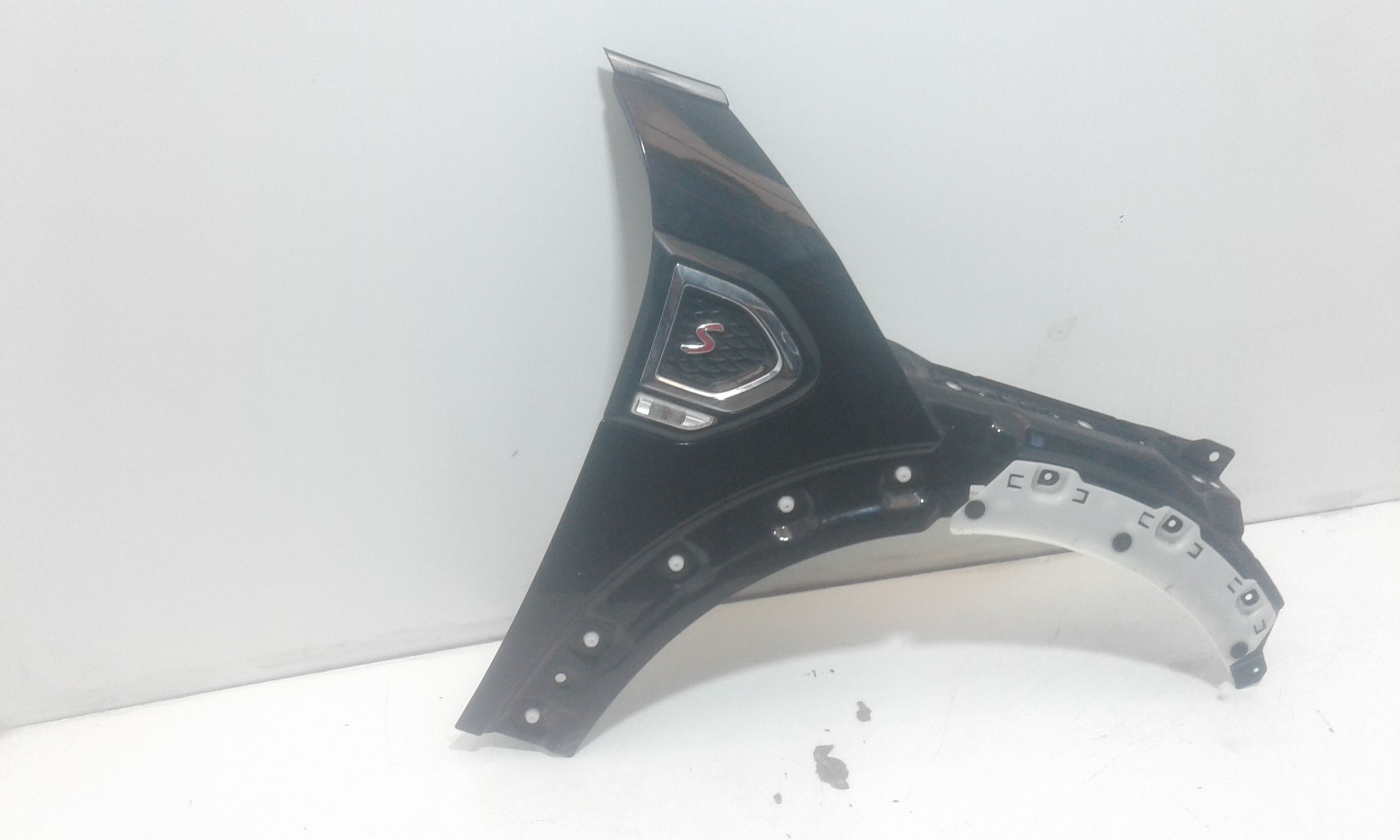 Parafango Anteriore Destro MINI Countryman S (16>)