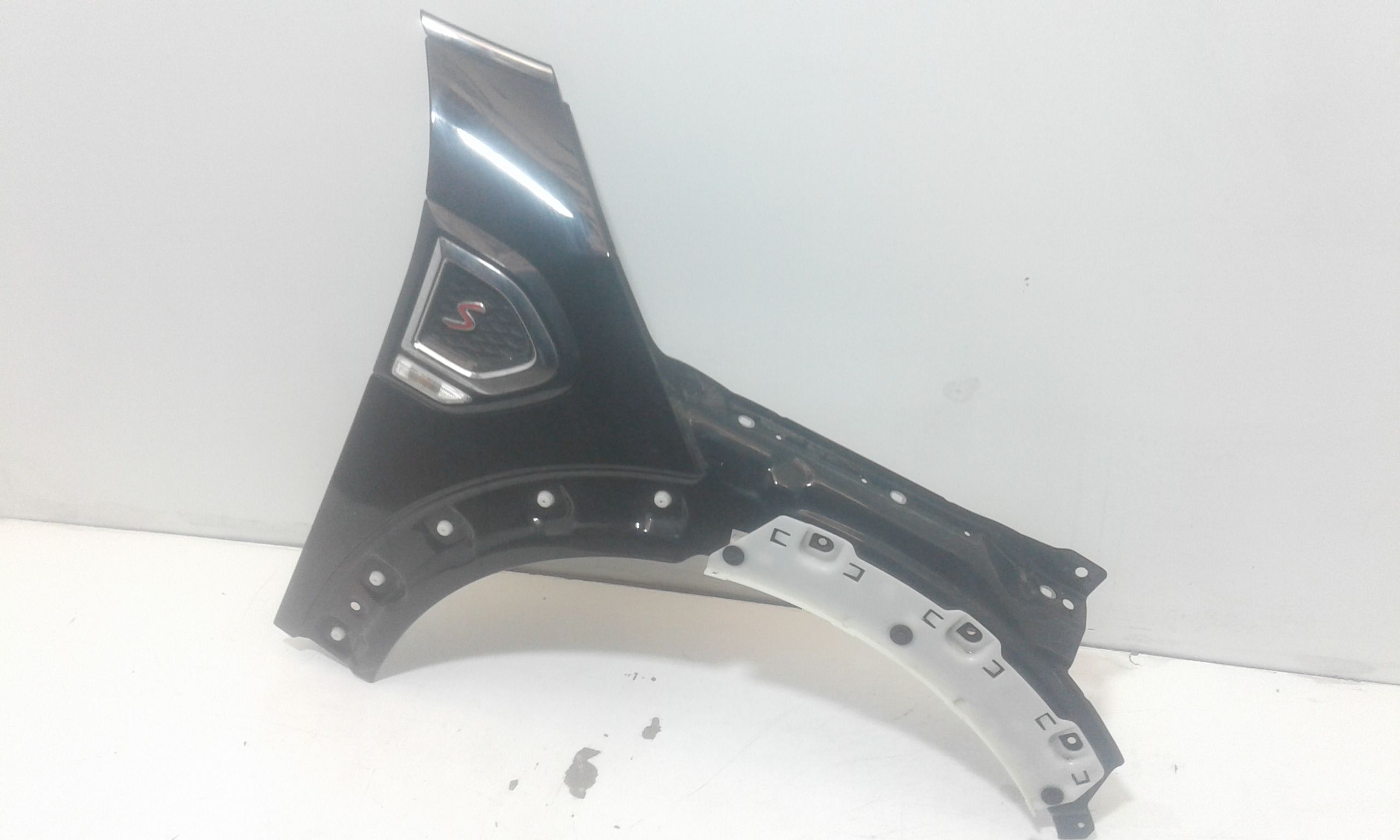 Parafango Anteriore Destro MINI Countryman S (16>)