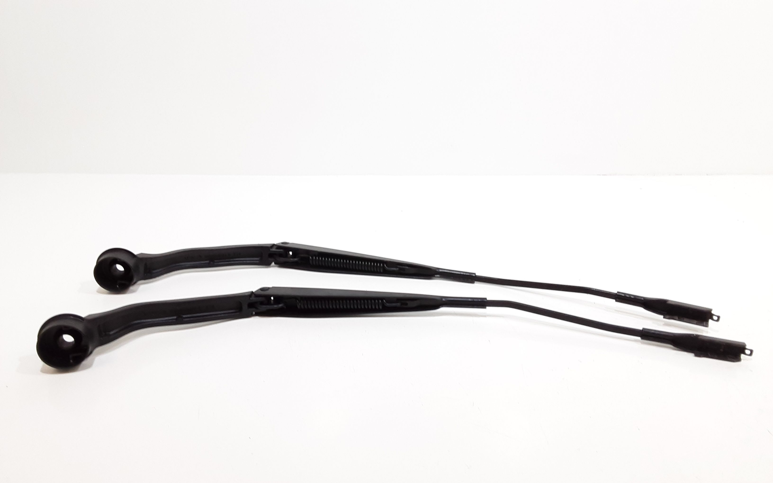 Bracci Tergi ant. FORD Kuga Serie (16>)