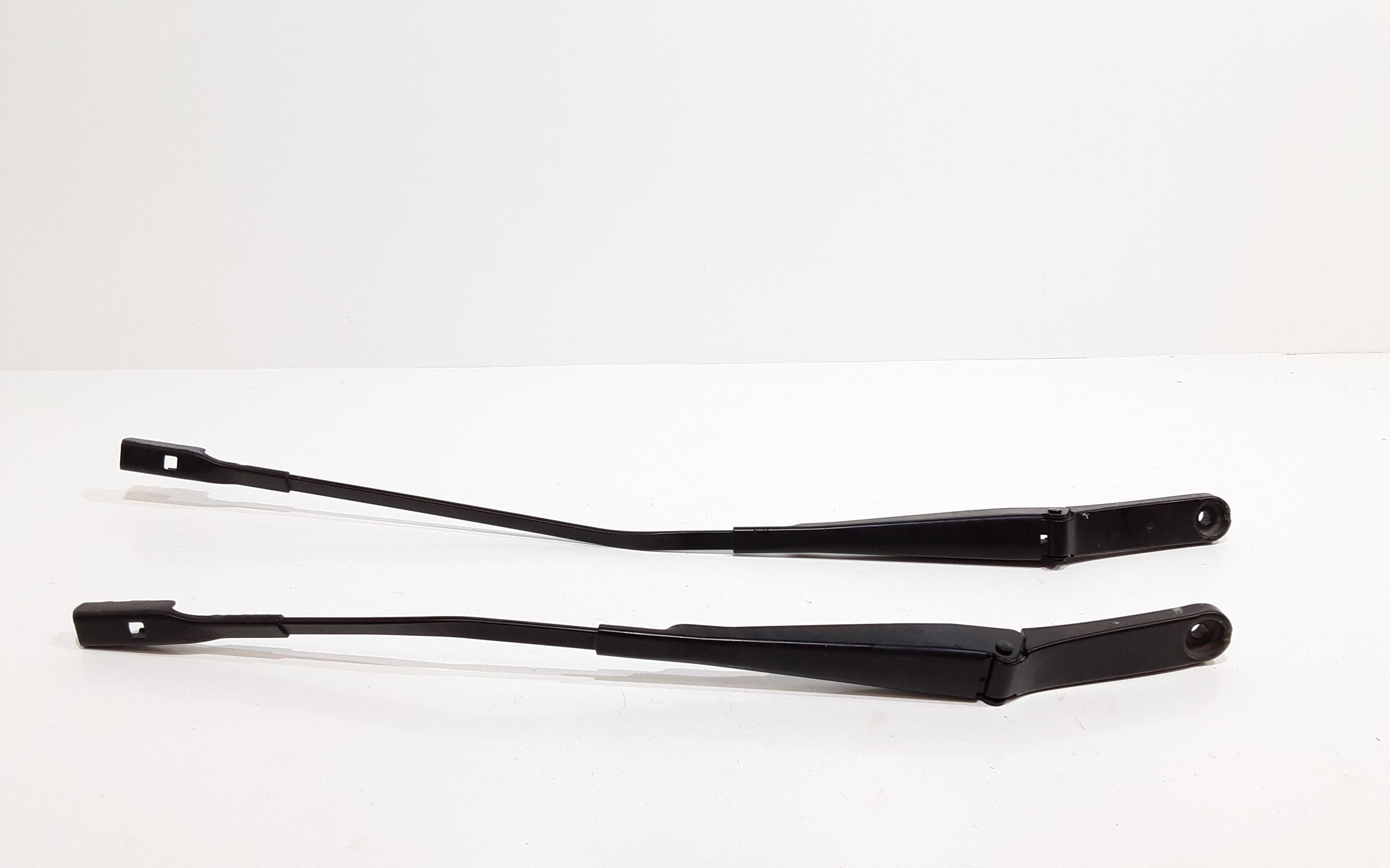 Bracci Tergi ant. AUDI A4 Avant (8W5)