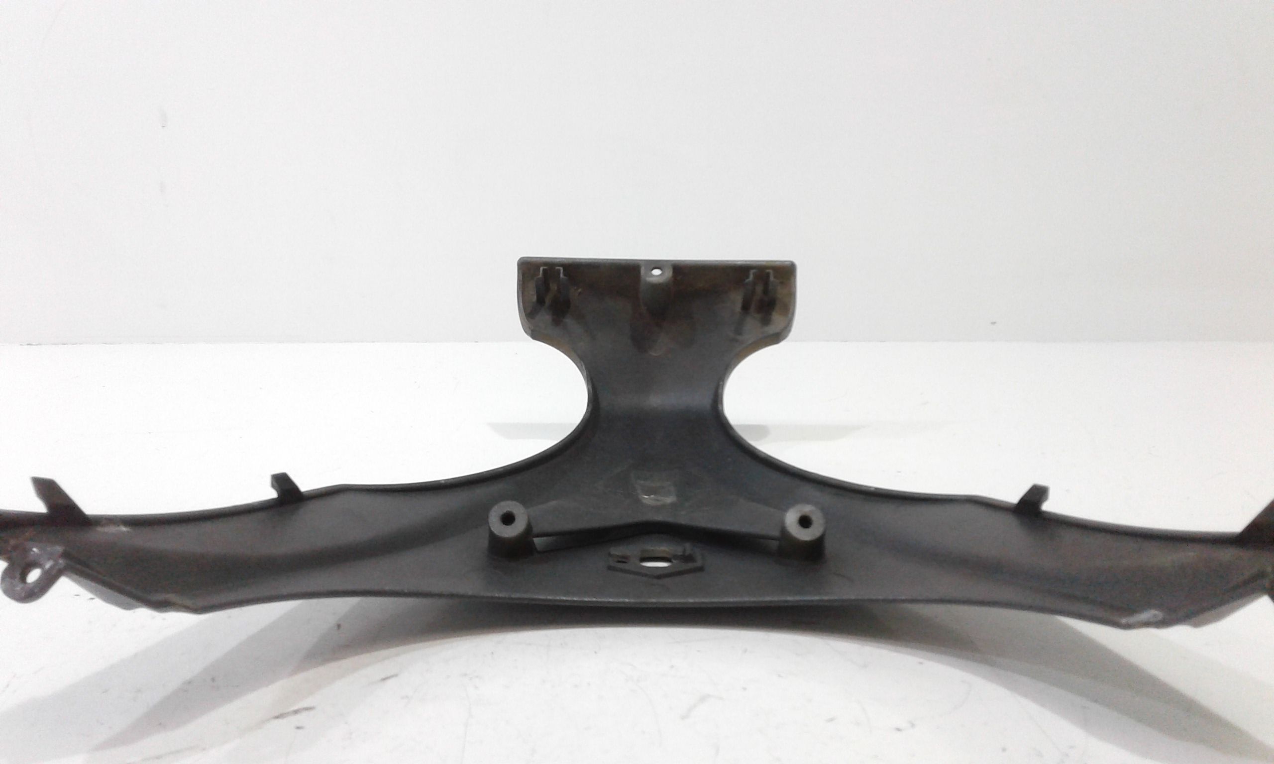 Mascherina anteriore SUZUKI SIXteen 150cc (07>14)