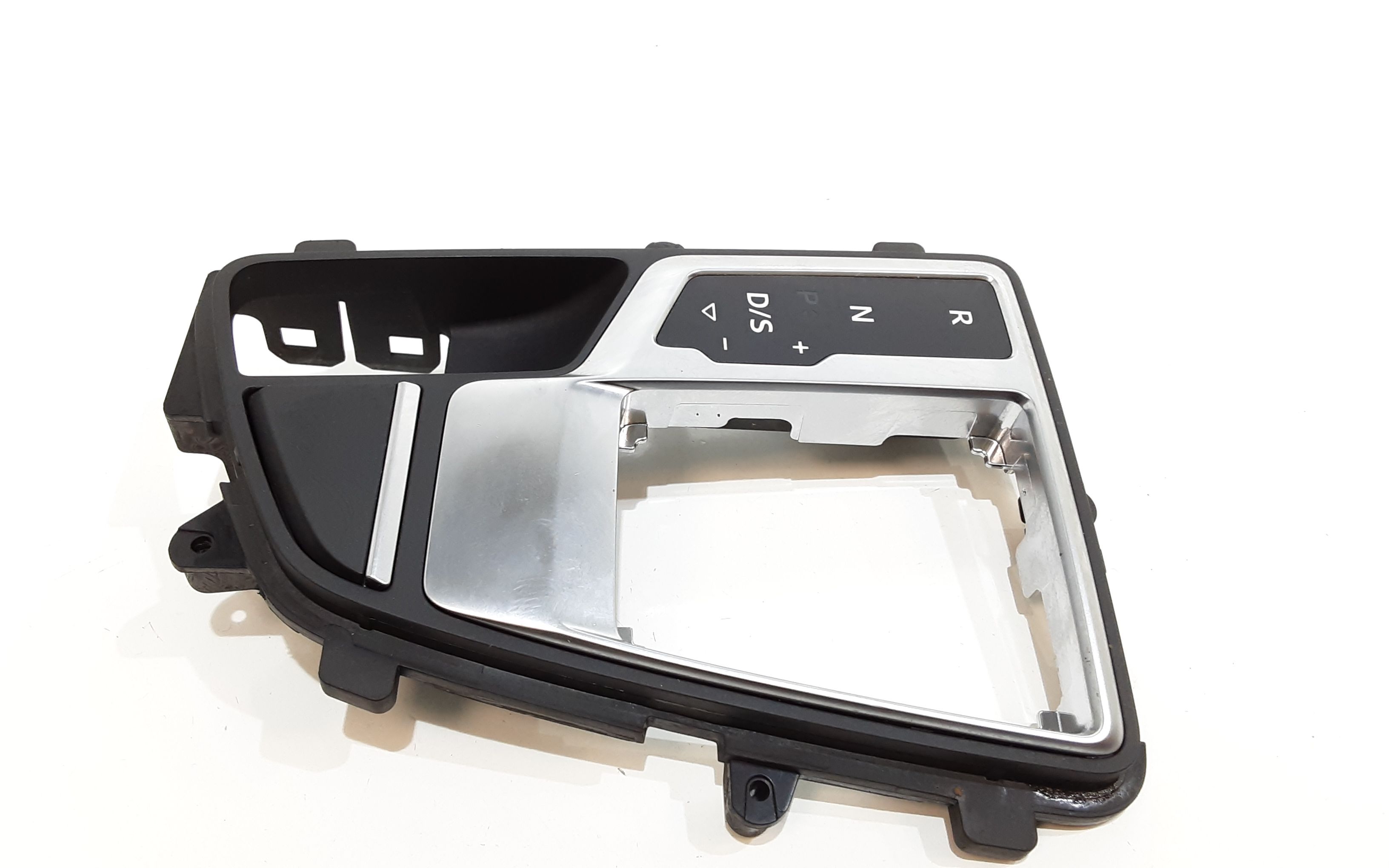 Cover plastica leva marce AUDI A4 Avant (8W5)