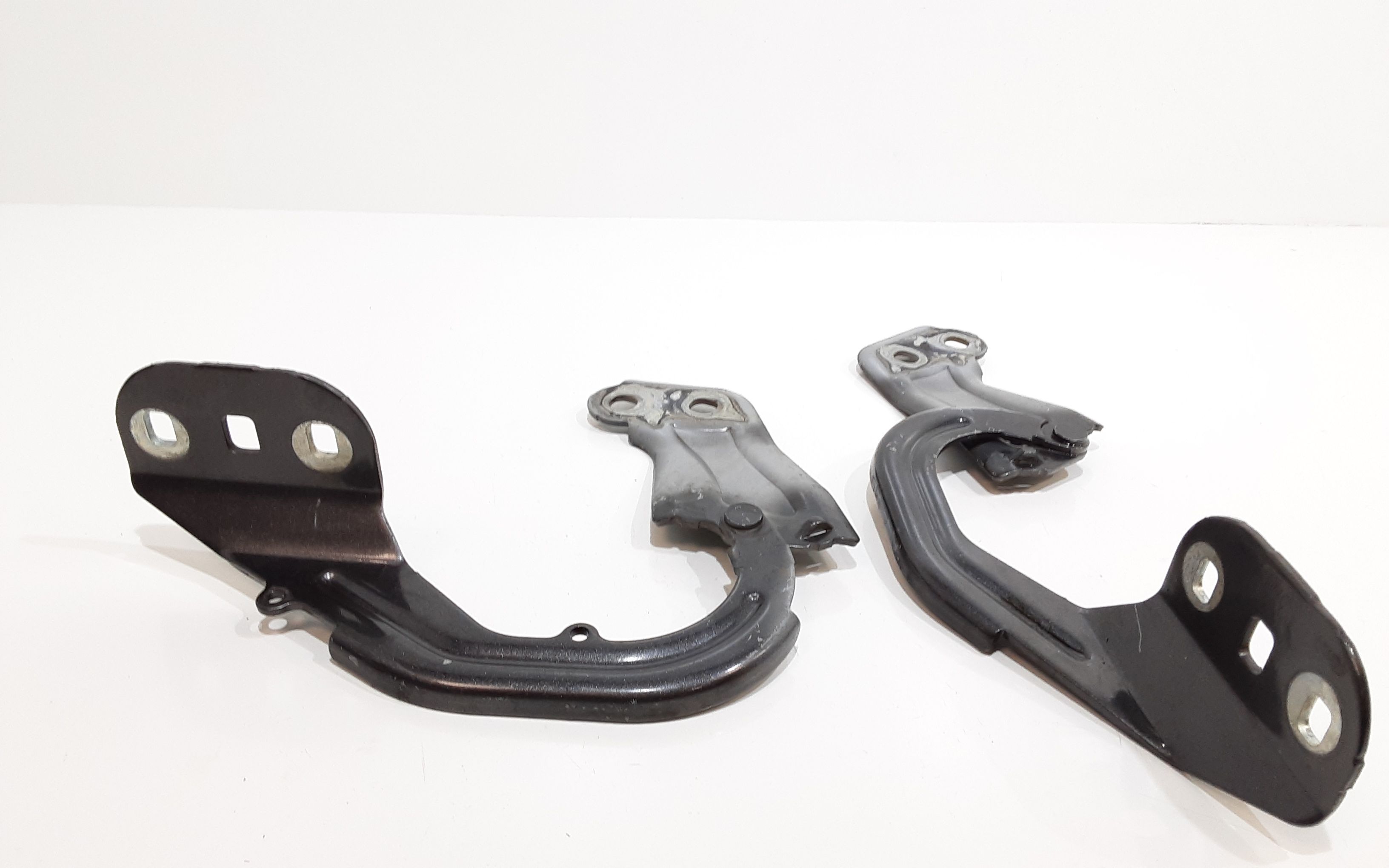 Cerniere cofano anteriore dx e sx FORD Kuga Serie (16>)