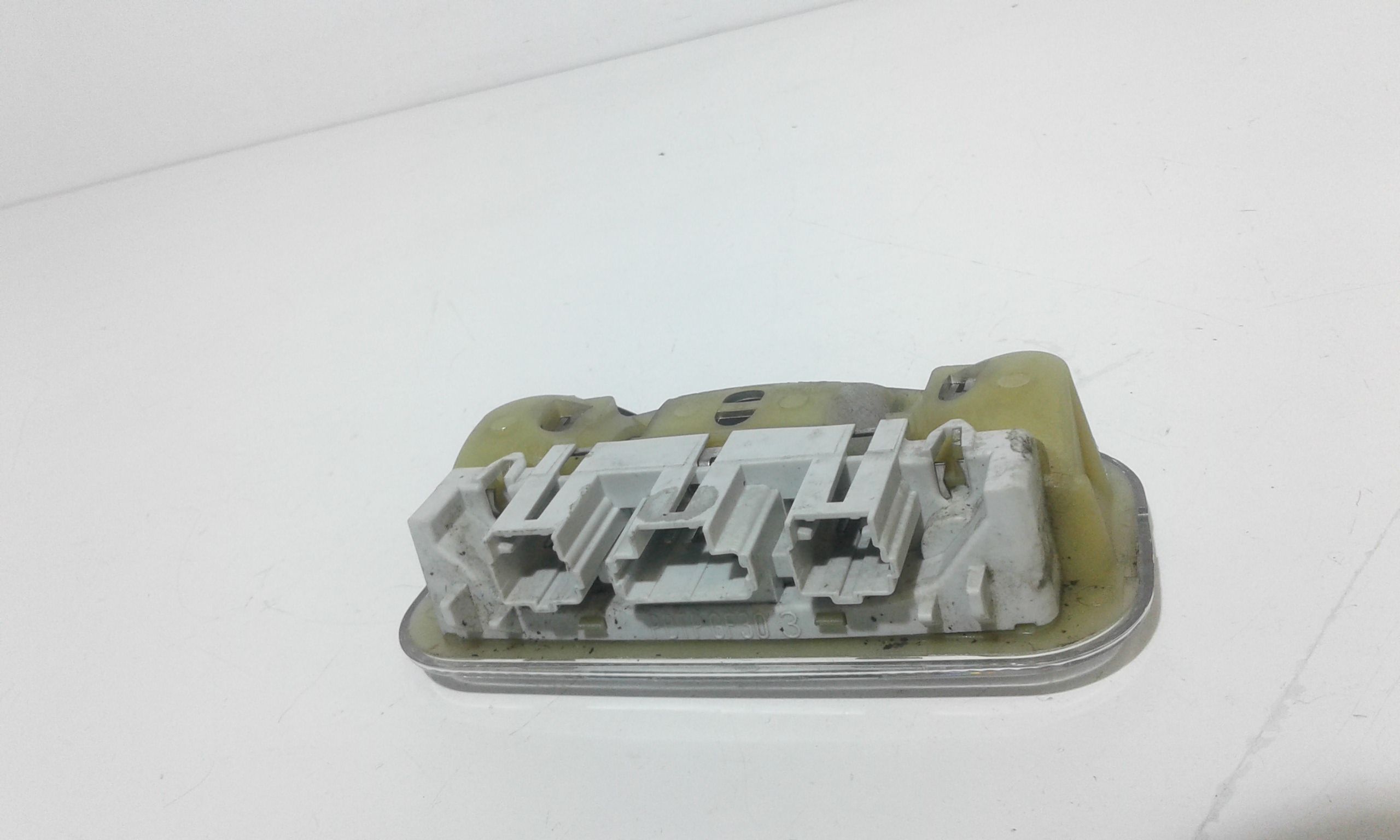 Luce di cortesia anteriore PEUGEOT 1007 1 Serie