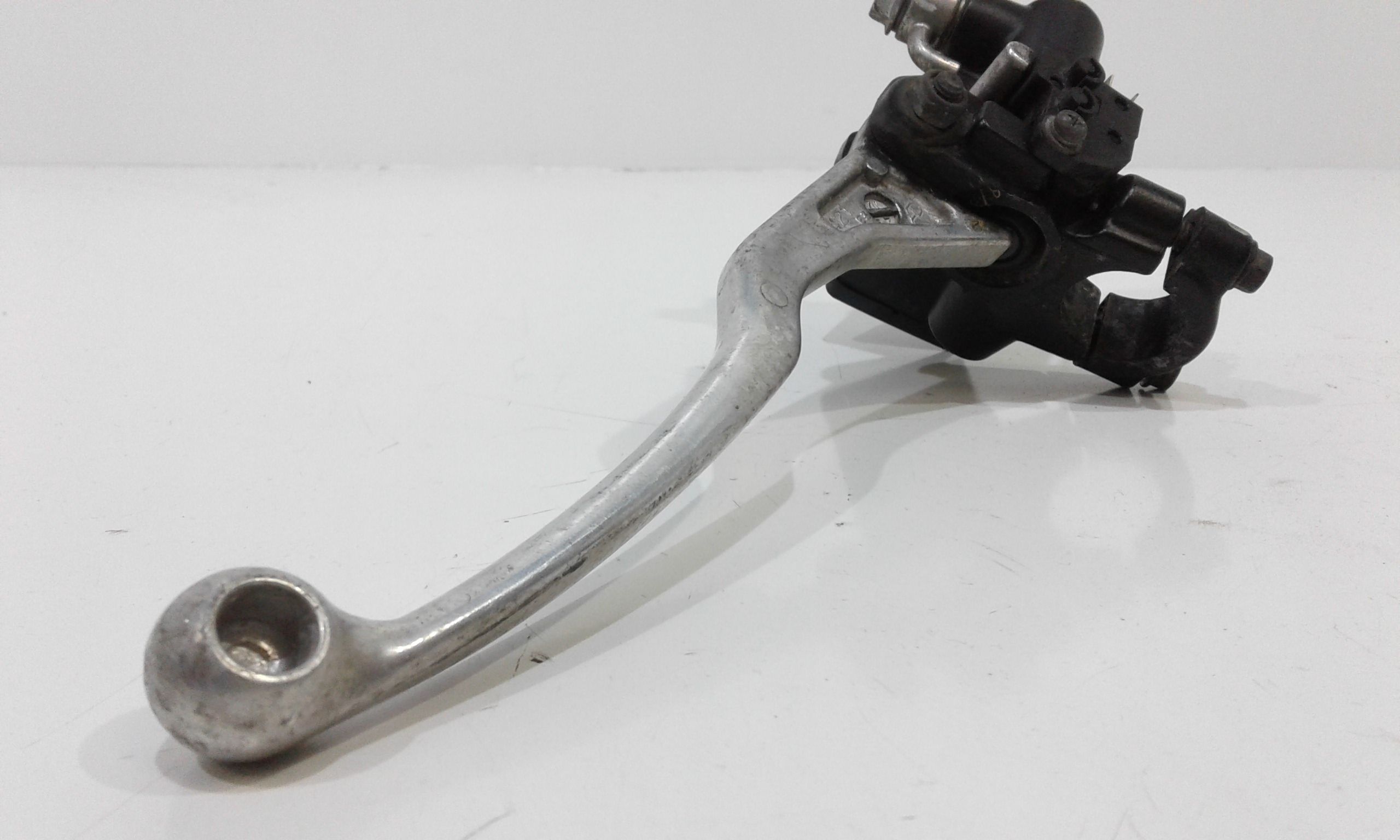 Pompa Freno anteriore SUZUKI SIXteen 150cc (07>14)