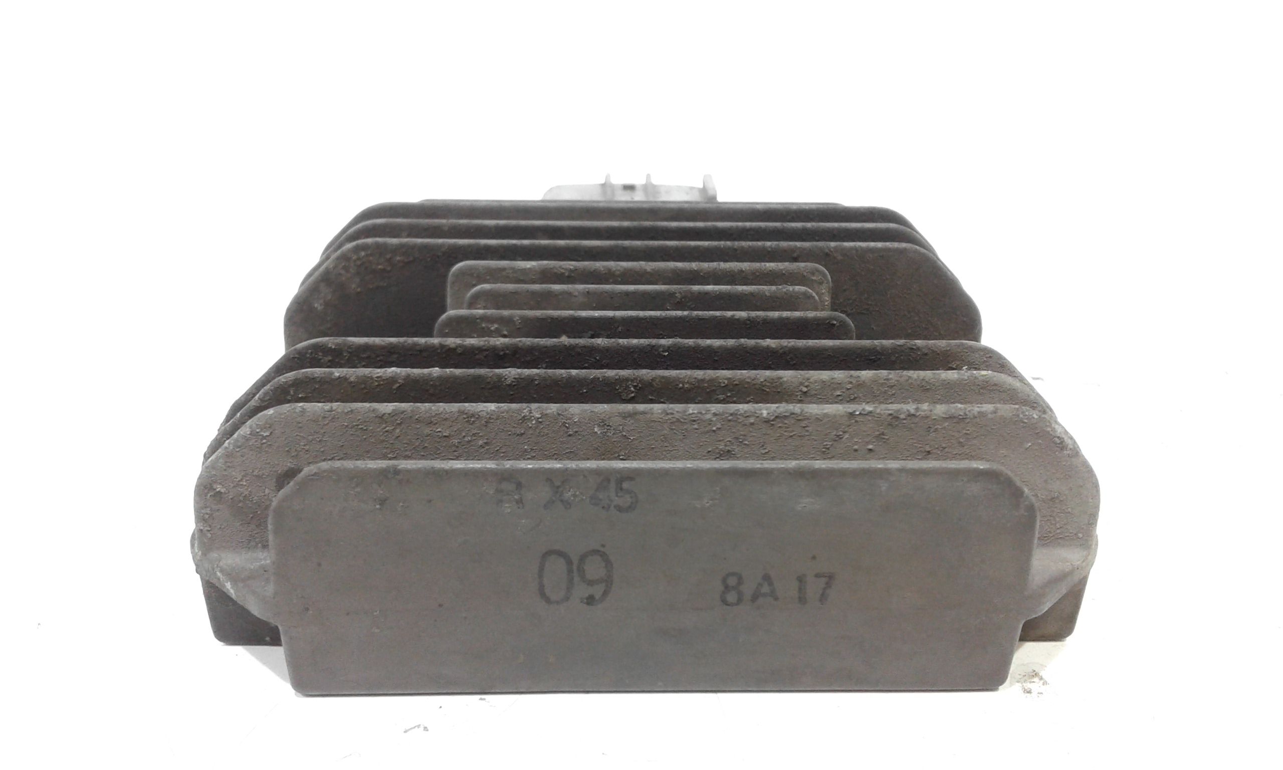 Regolatore di tensione SUZUKI SIXteen 150cc (07>14)