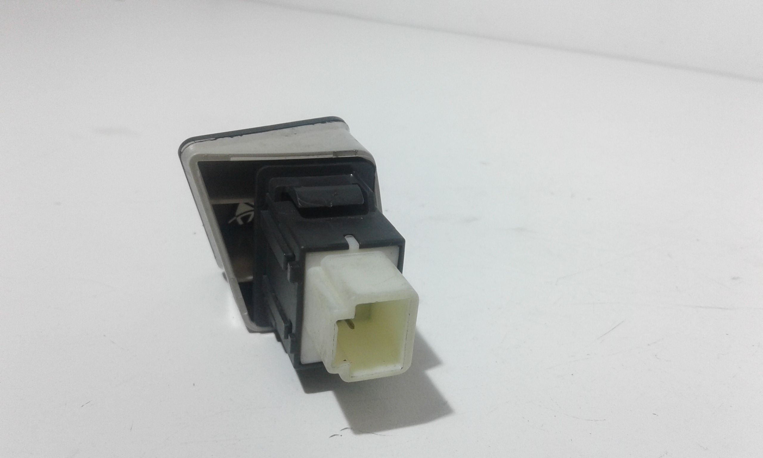 Spia indicatore luminoso airbag e cinture TOYOTA Yaris 3 Serie