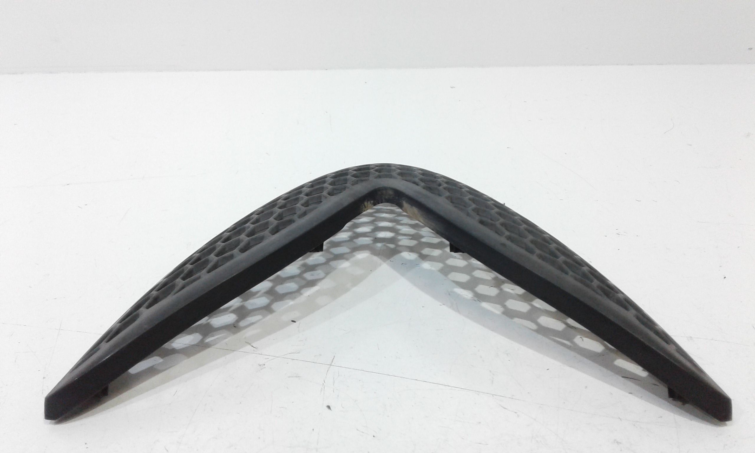 Modanatura scudo anteriore SUZUKI SIXteen 150cc (07>14)