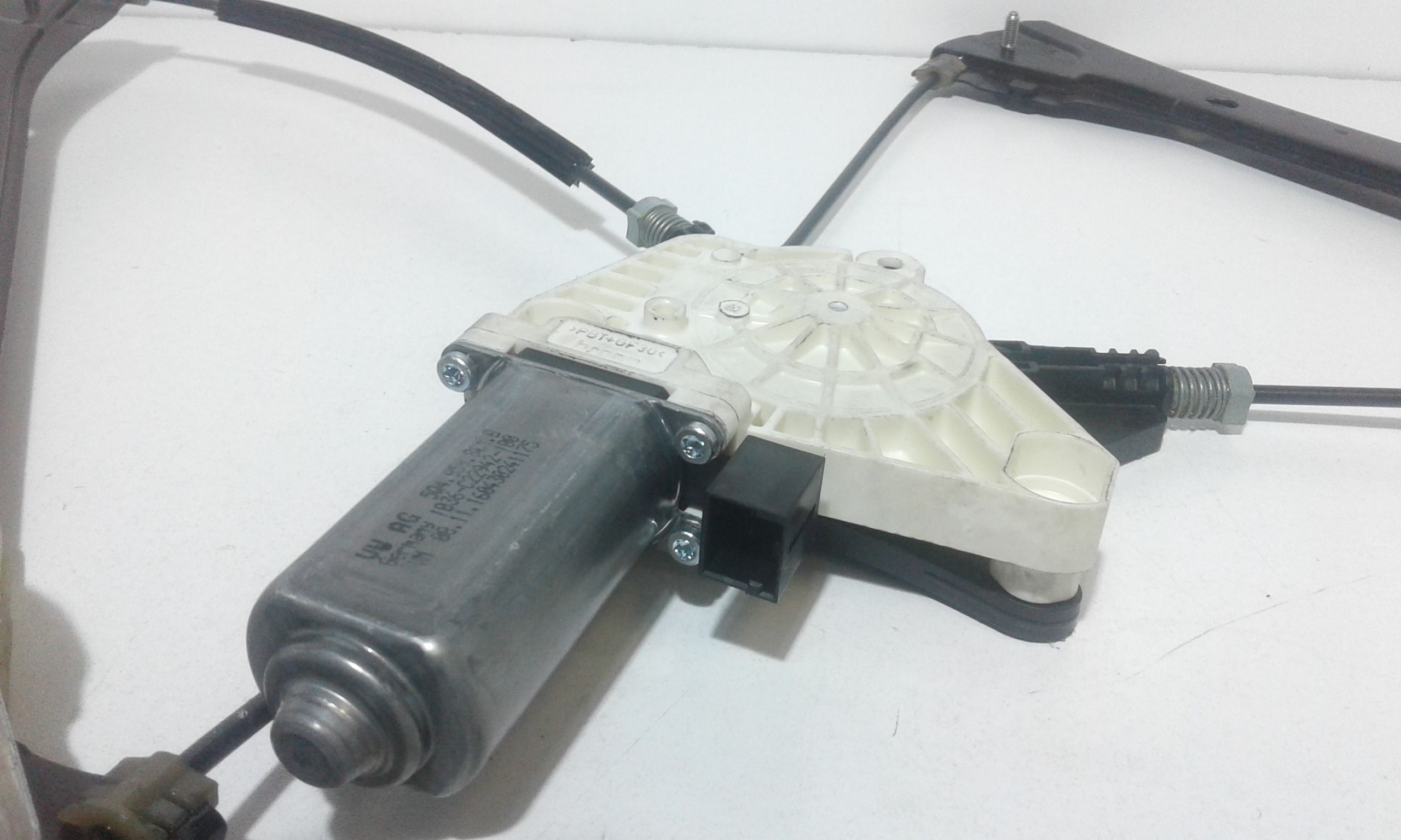 Cremagliera anteriore sinistra Guida VOLKSWAGEN Passat Variant 5 Serie