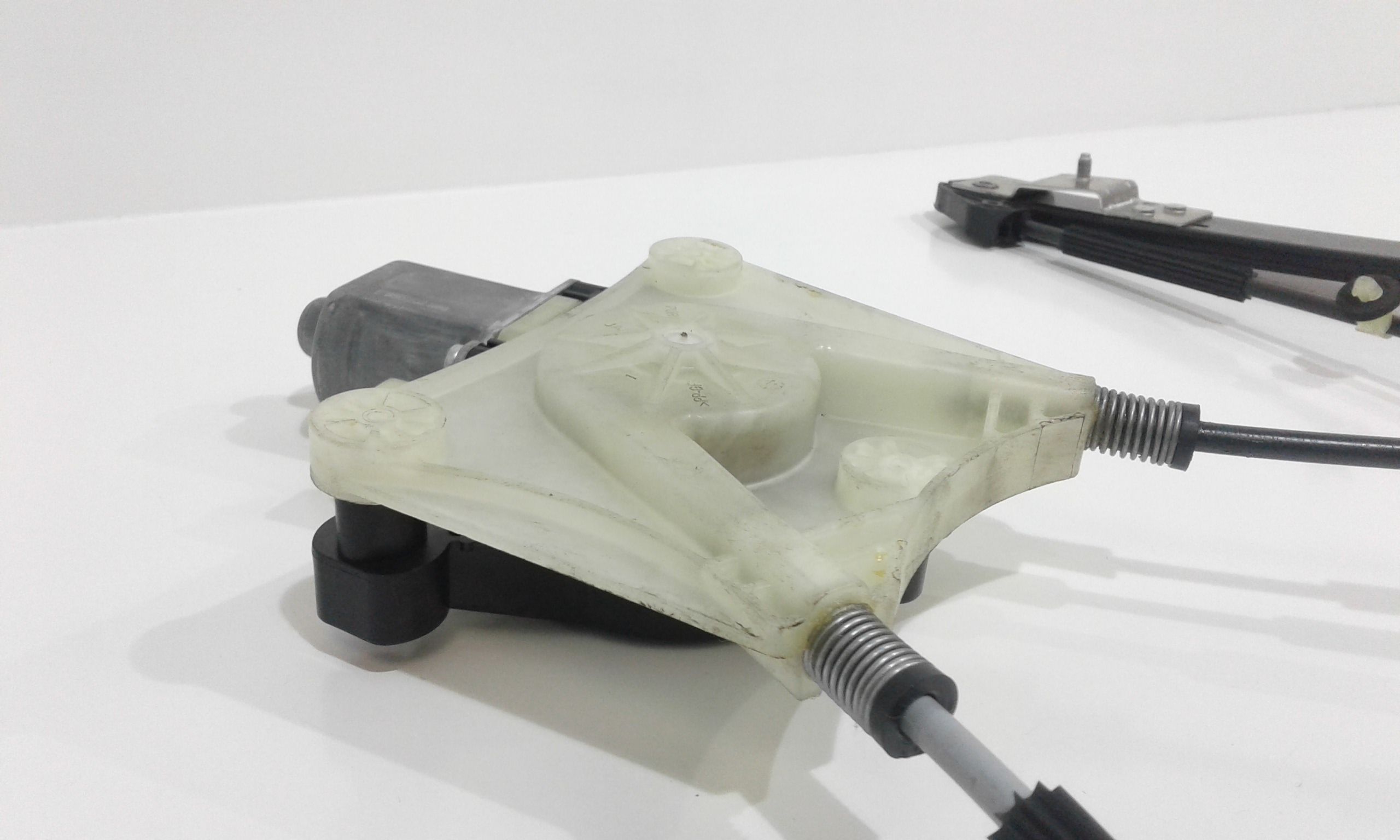 Cremagliera anteriore sinistra Guida VOLKSWAGEN T-Roc Serie