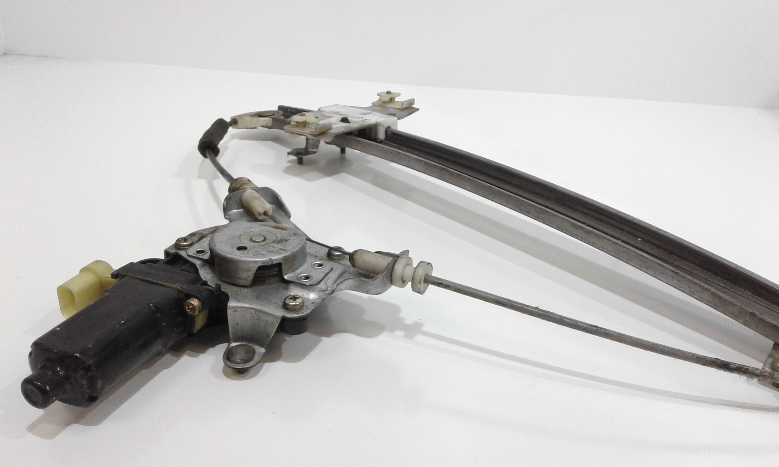 Cremagliera anteriore sinistra Guida HYUNDAI Getz 1 Serie