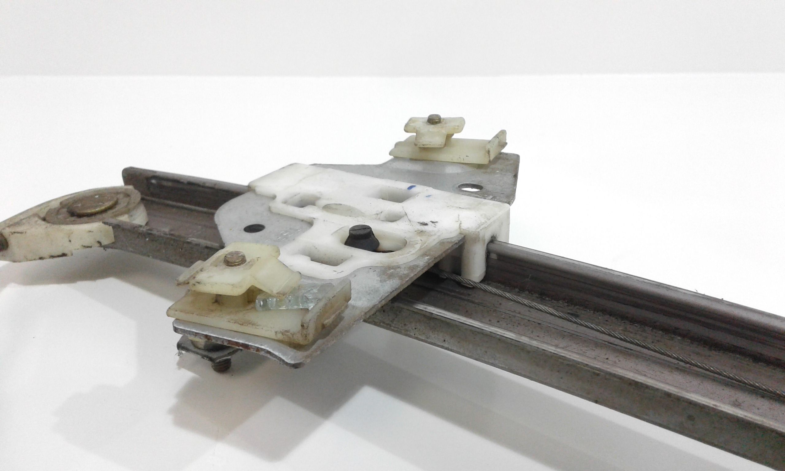 Cremagliera anteriore sinistra Guida HYUNDAI Getz 1 Serie