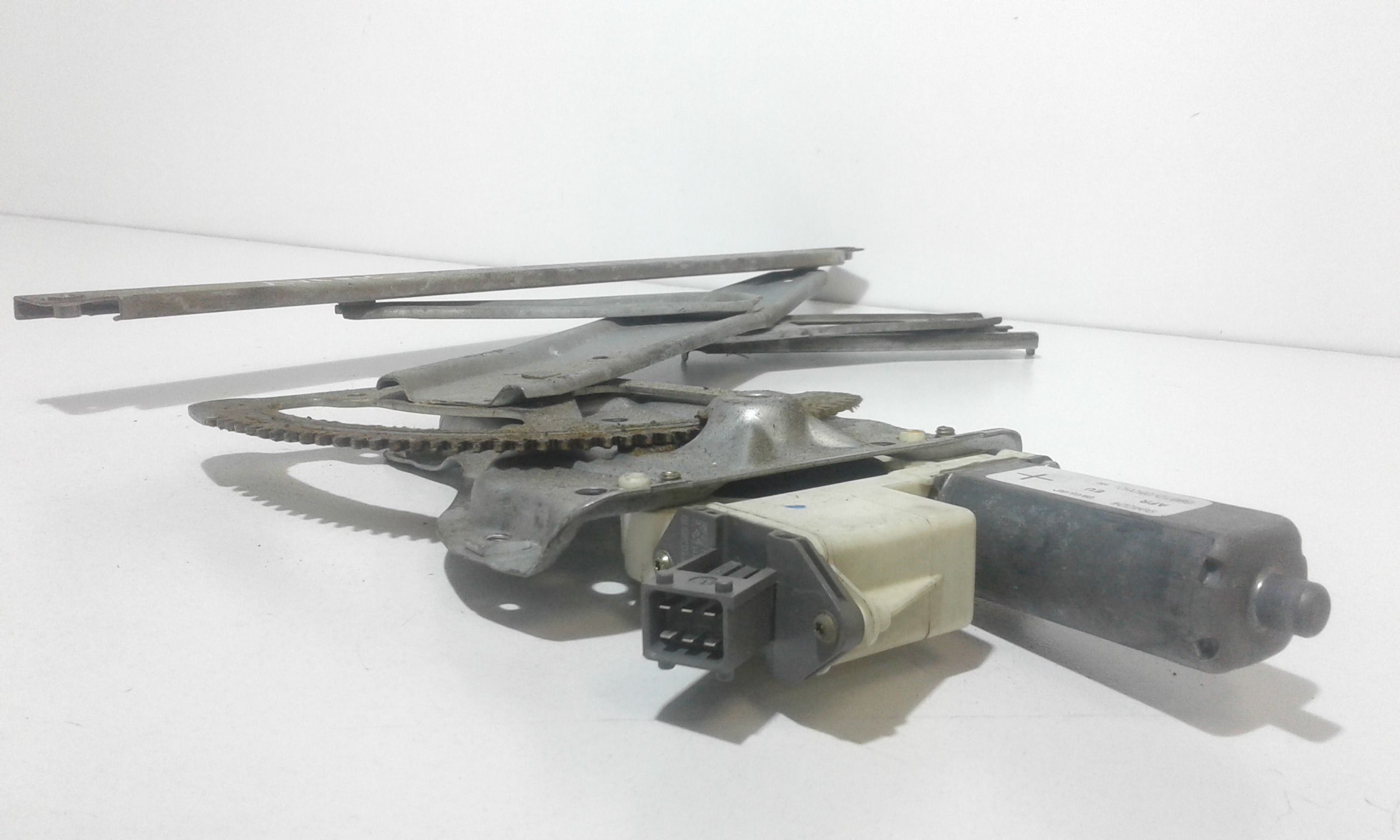 Cremagliera anteriore sinistra Guida TOYOTA Avensis Berlina 2 Serie