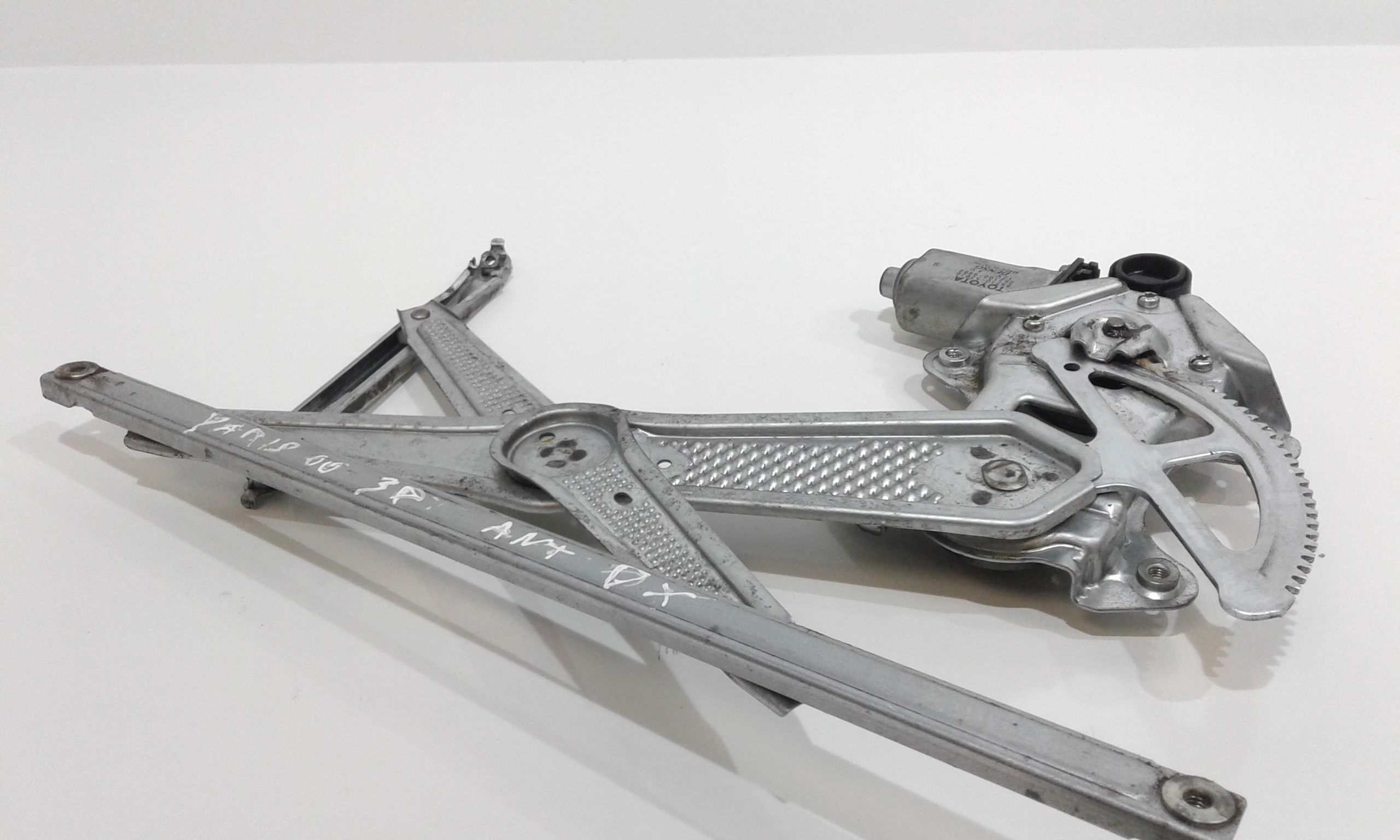 Cremagliera anteriore destra passeggero TOYOTA Yaris 1 Serie