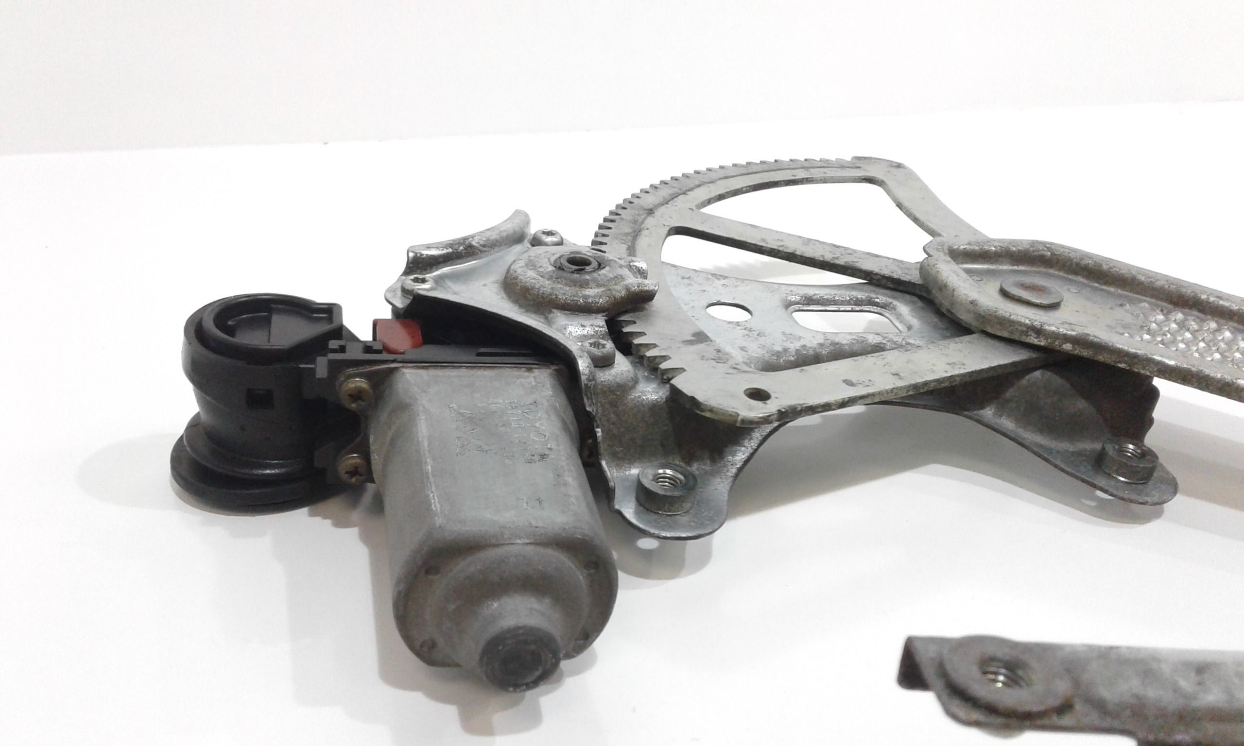 Cremagliera anteriore destra passeggero TOYOTA Corolla Berlina 2 Serie