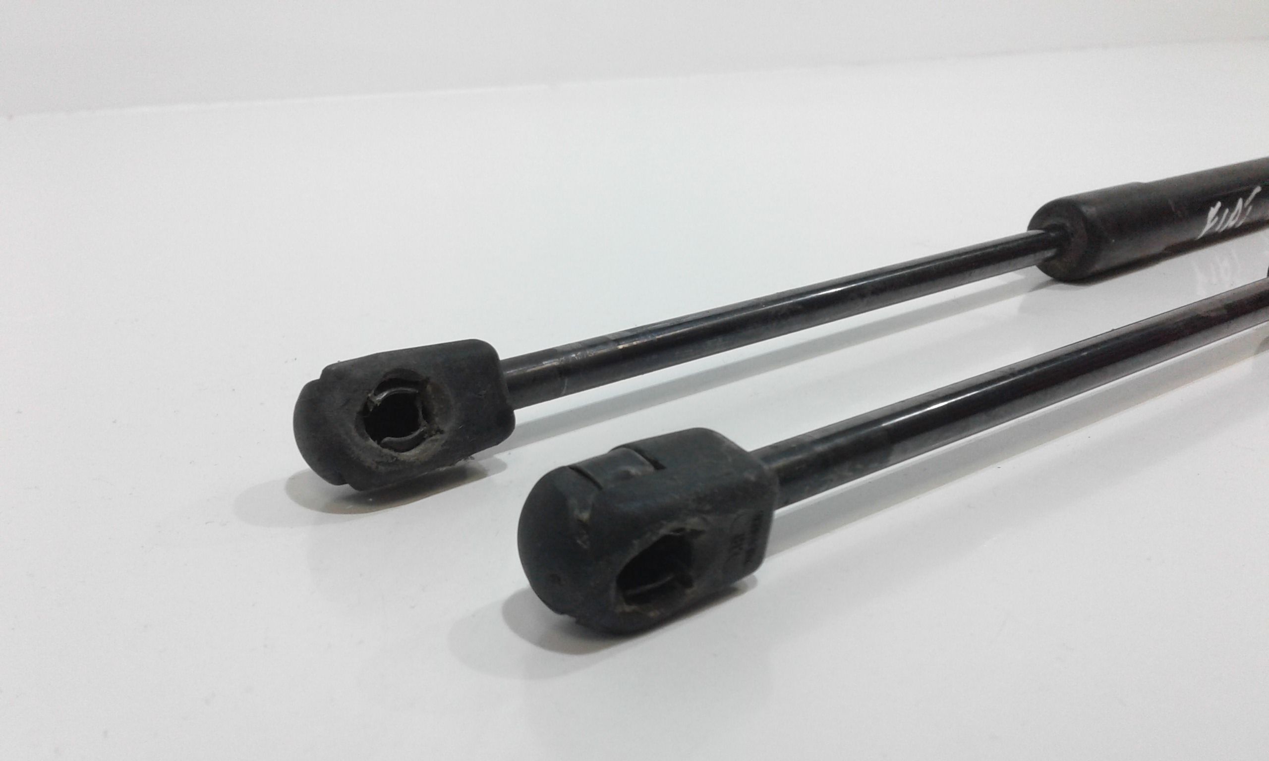 Pistoncini cofano Post. FIAT Sedici 1 Serie