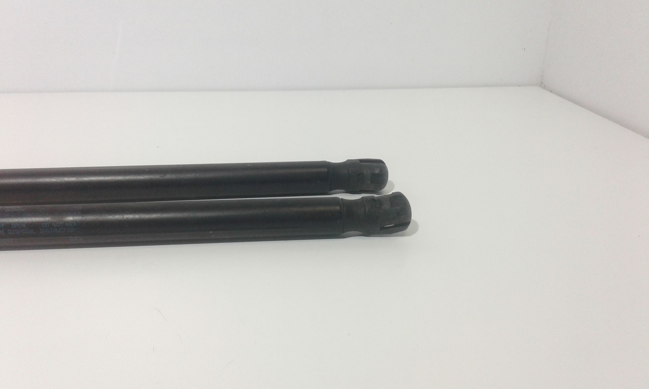 Pistoncini cofano Post. AUDI A3 3 Serie