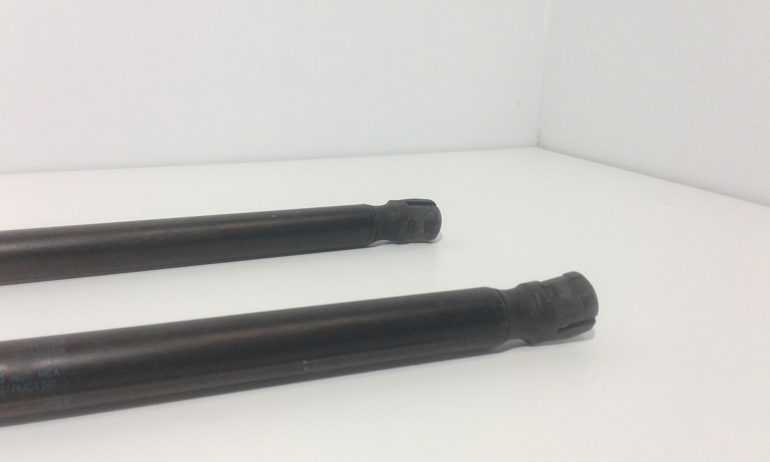 Pistoncini cofano Post. AUDI A3 3 Serie