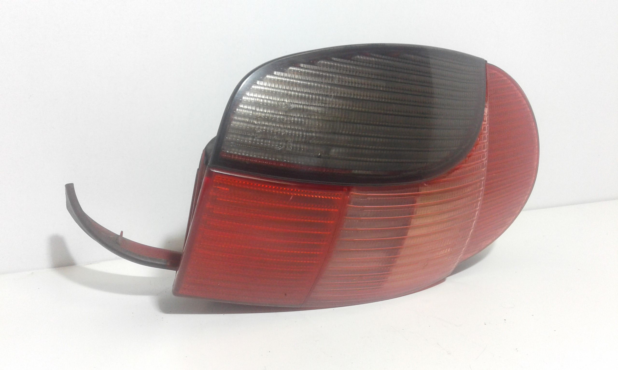 Stop fanale posteriore Destro Passeggero PEUGEOT 306 Berlina